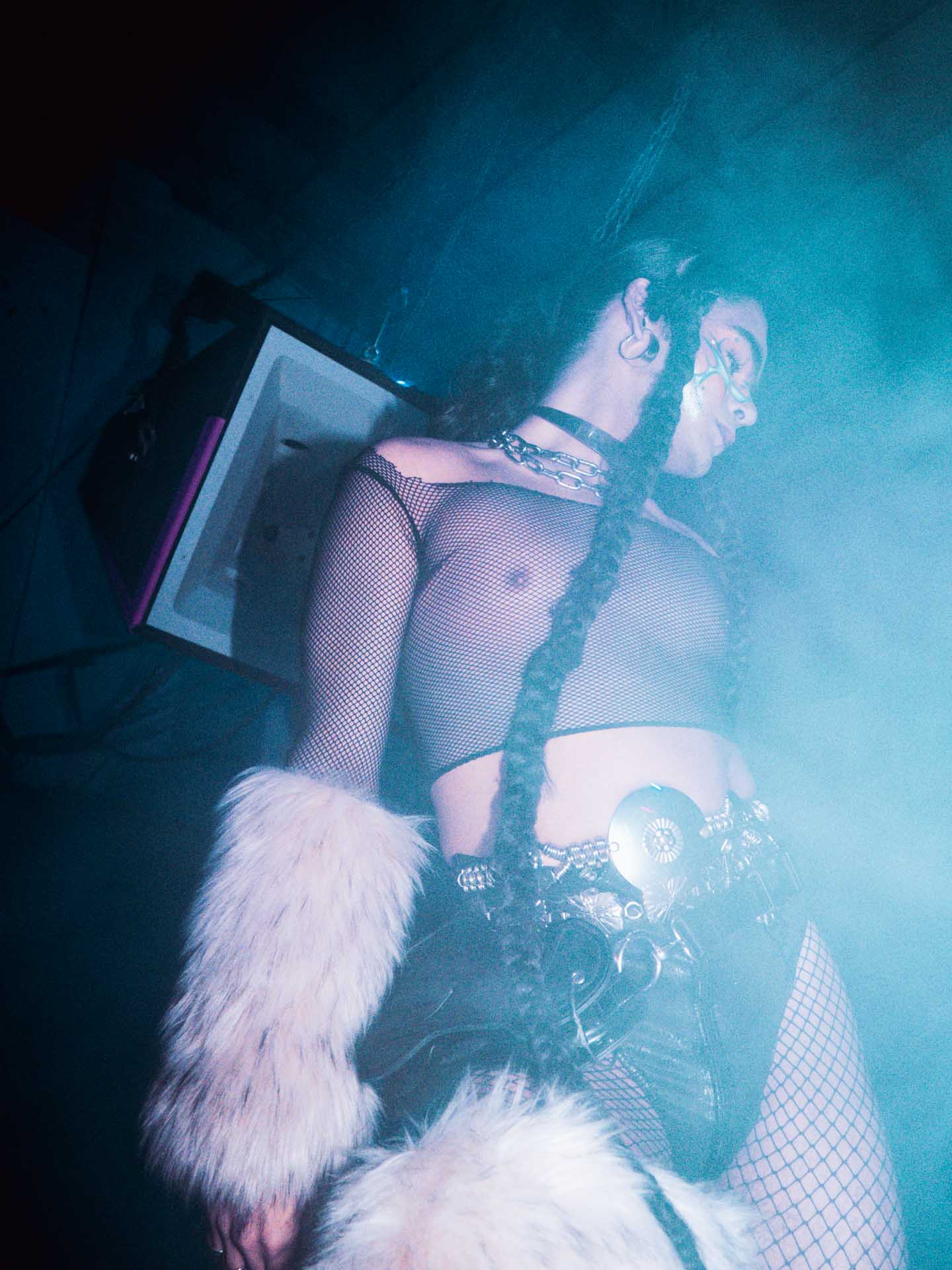 Howl_Rave_15_182_ofarkn