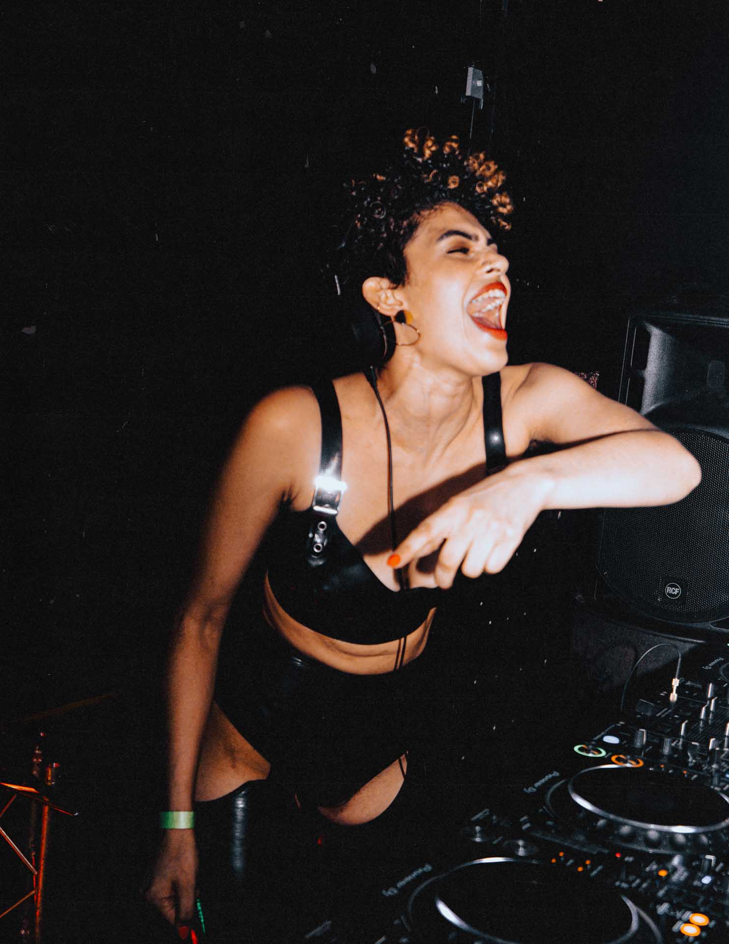 Howl_Rave_15_176_lmi4gp