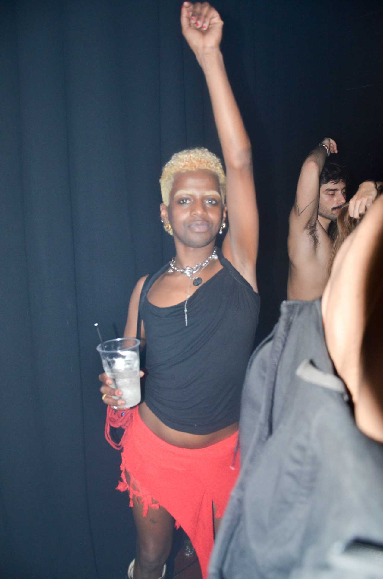 Howl_Rave_15_160_zt1mvc