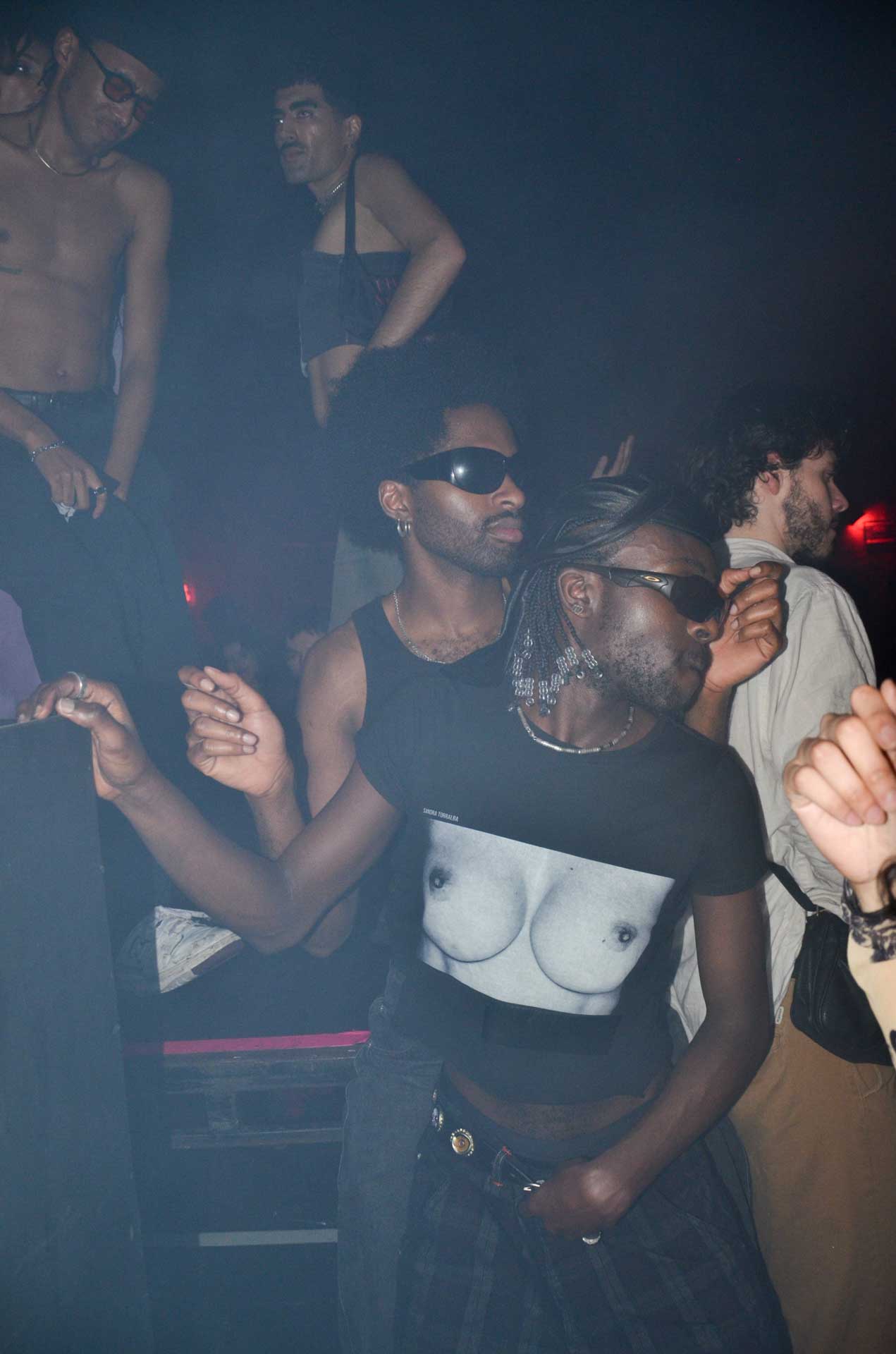 Howl_Rave_15_150_fmdfvq