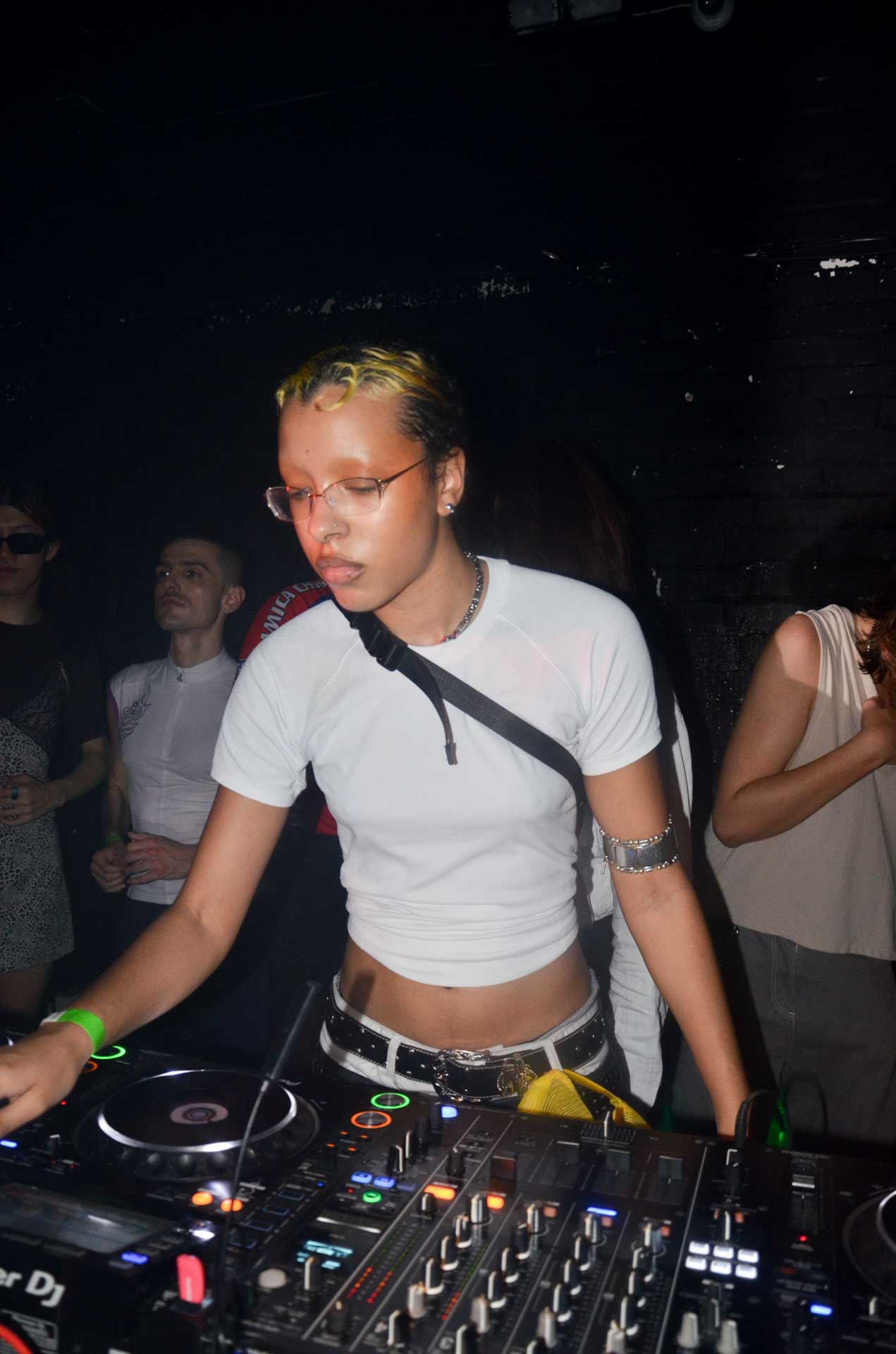 Howl_Rave_15_146_rjqknc