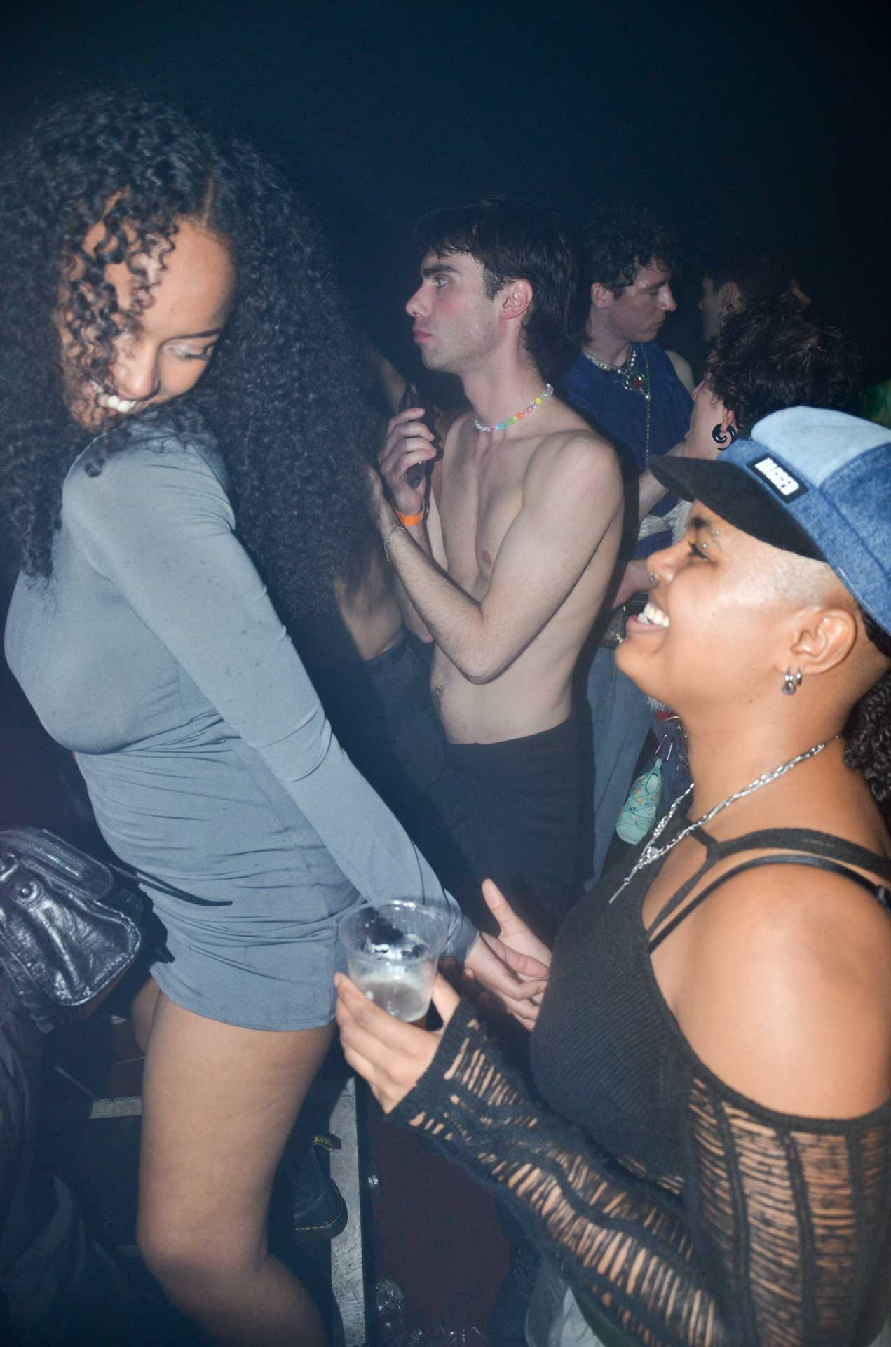 Howl_Rave_15_133_bfmgqw
