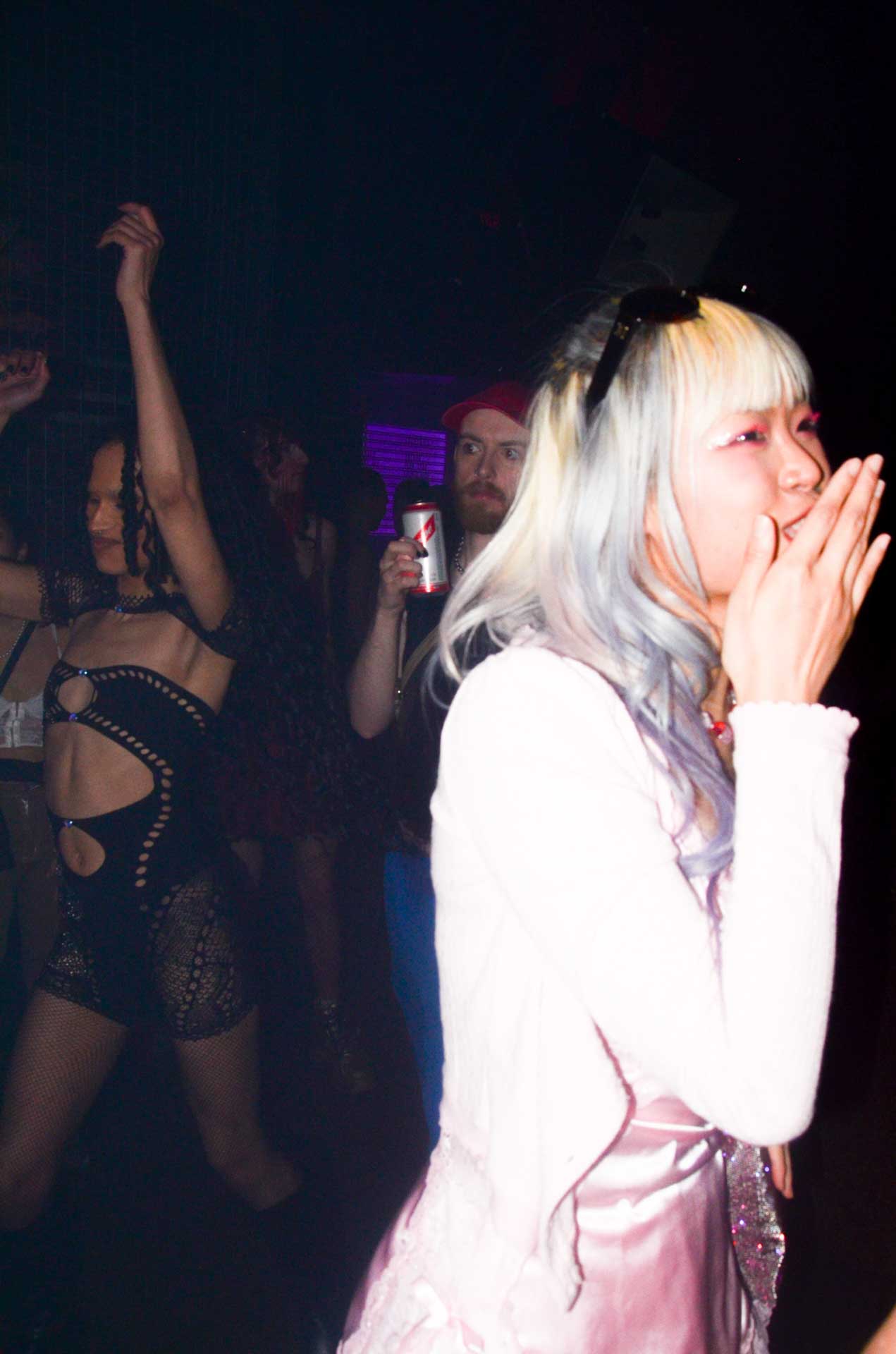 Howl_Rave_15_127_ypl7gc
