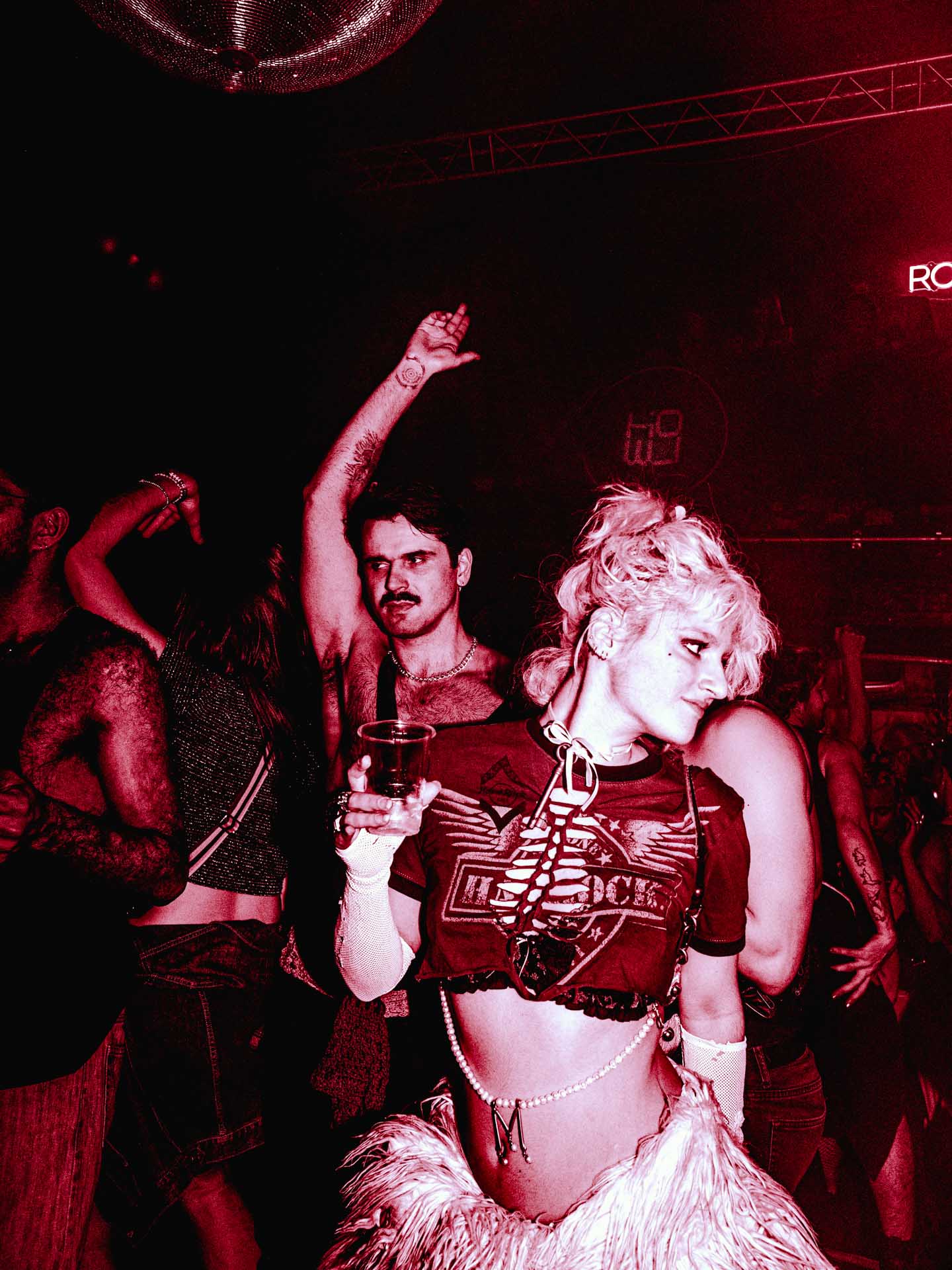 Howl_Rave_15_125_t6hjen