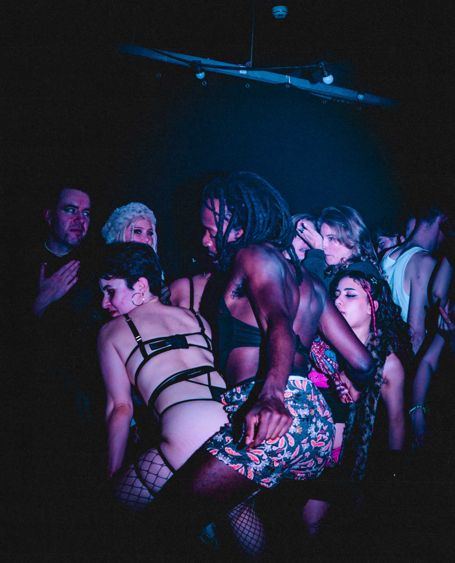 Howl_Rave_15_120_qe9ysz