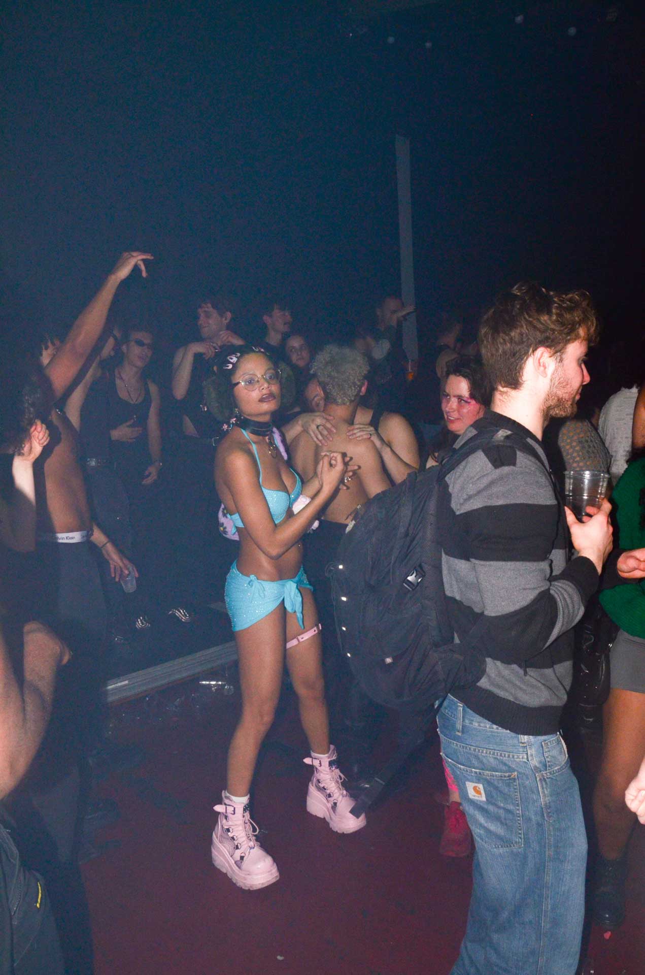 Howl_Rave_15_116_i9ijr5