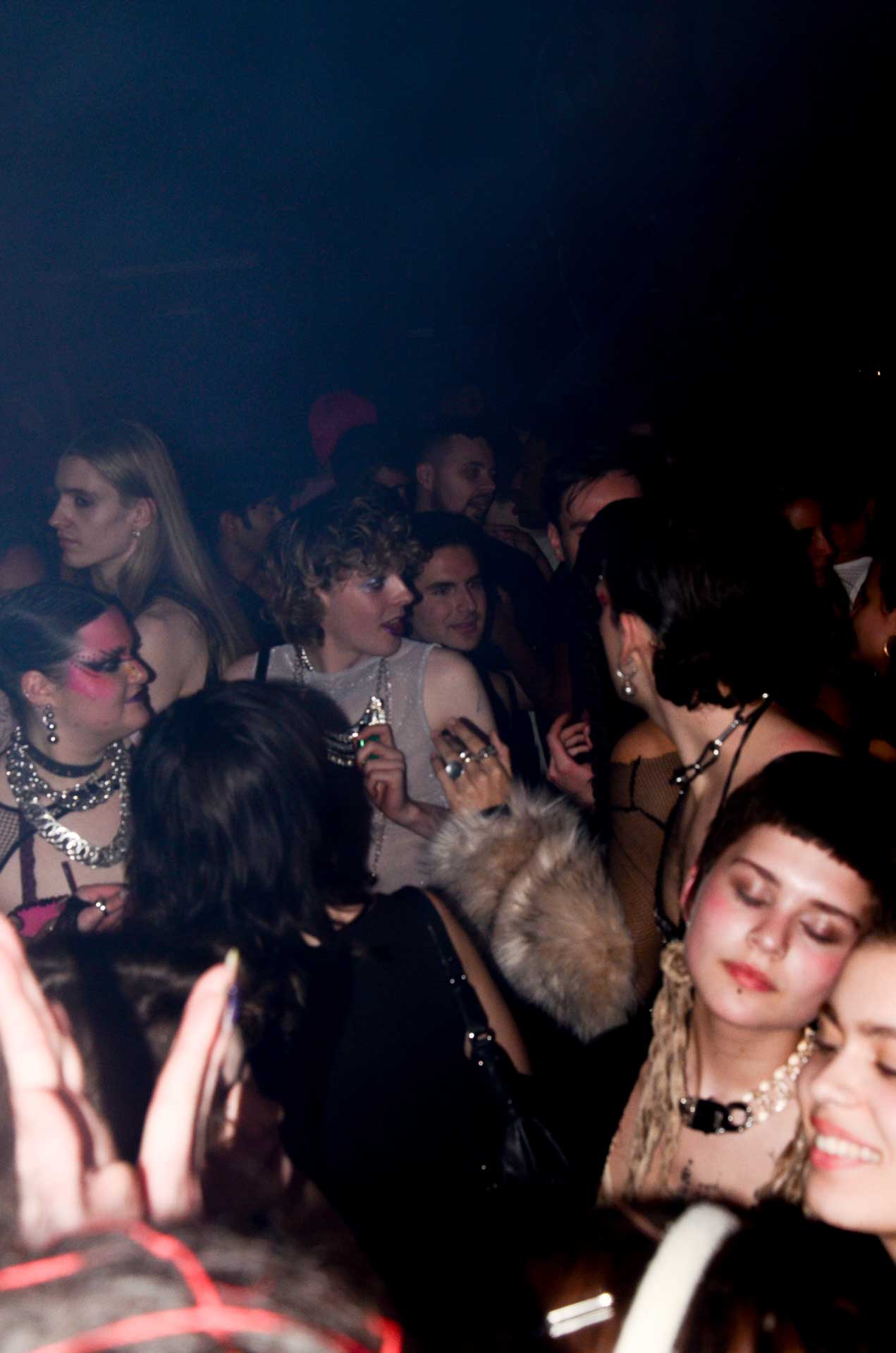 Howl_Rave_15_110_ydwrro