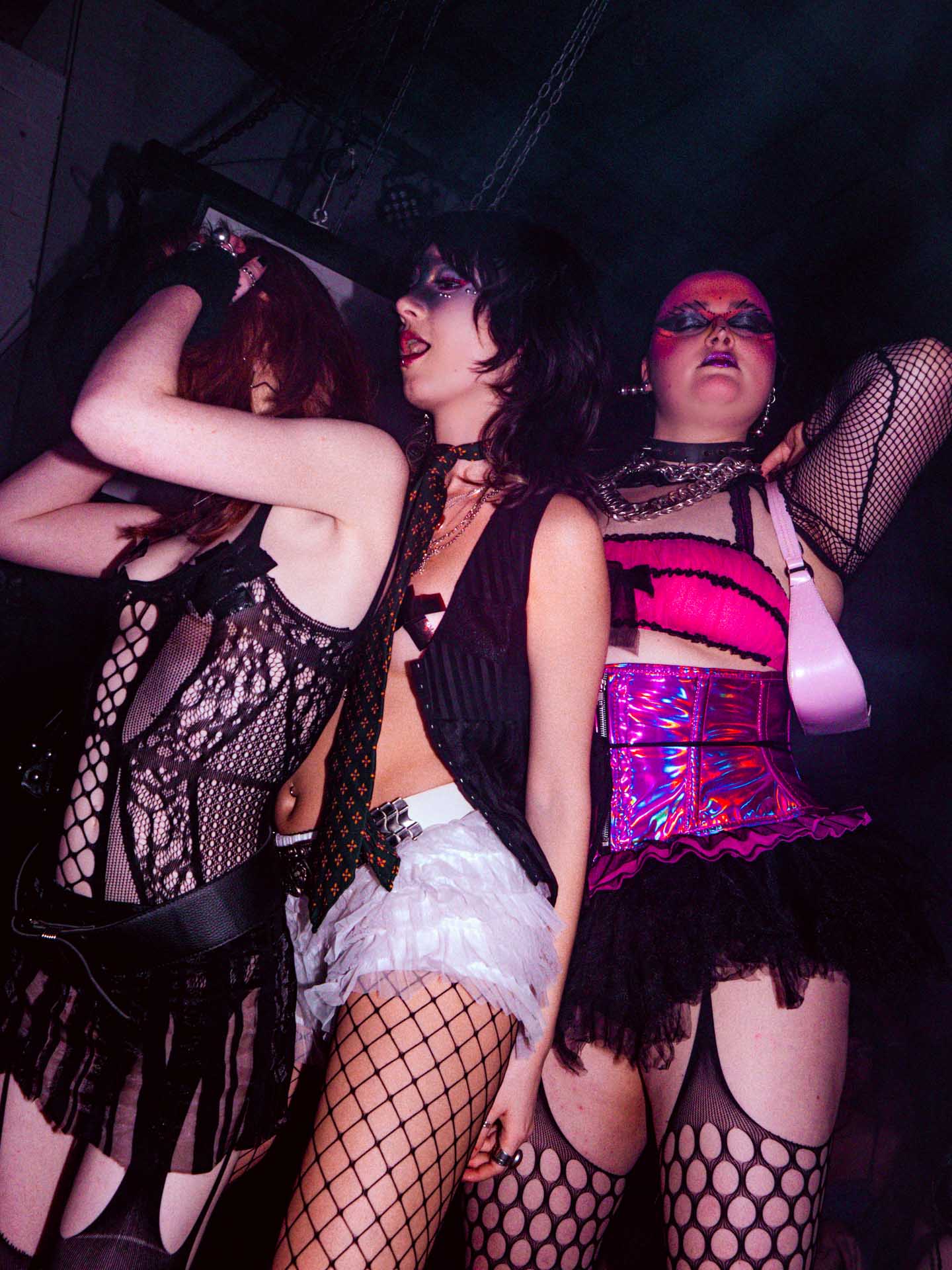 Howl_Rave_15_109_rl7eeu