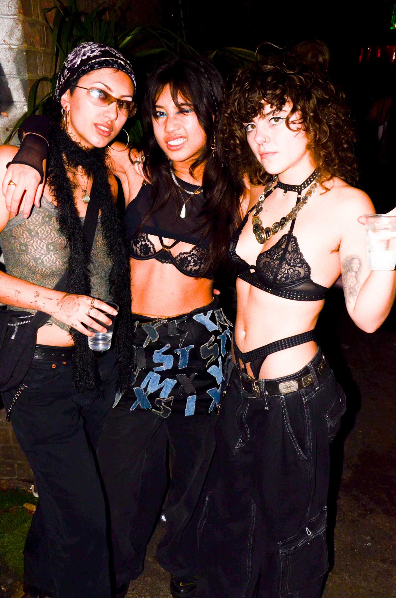 Howl_Rave_15_088_oo9hcy
