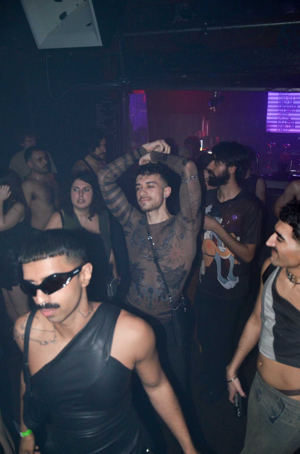 Howl_Rave_15_077_cvhx1i