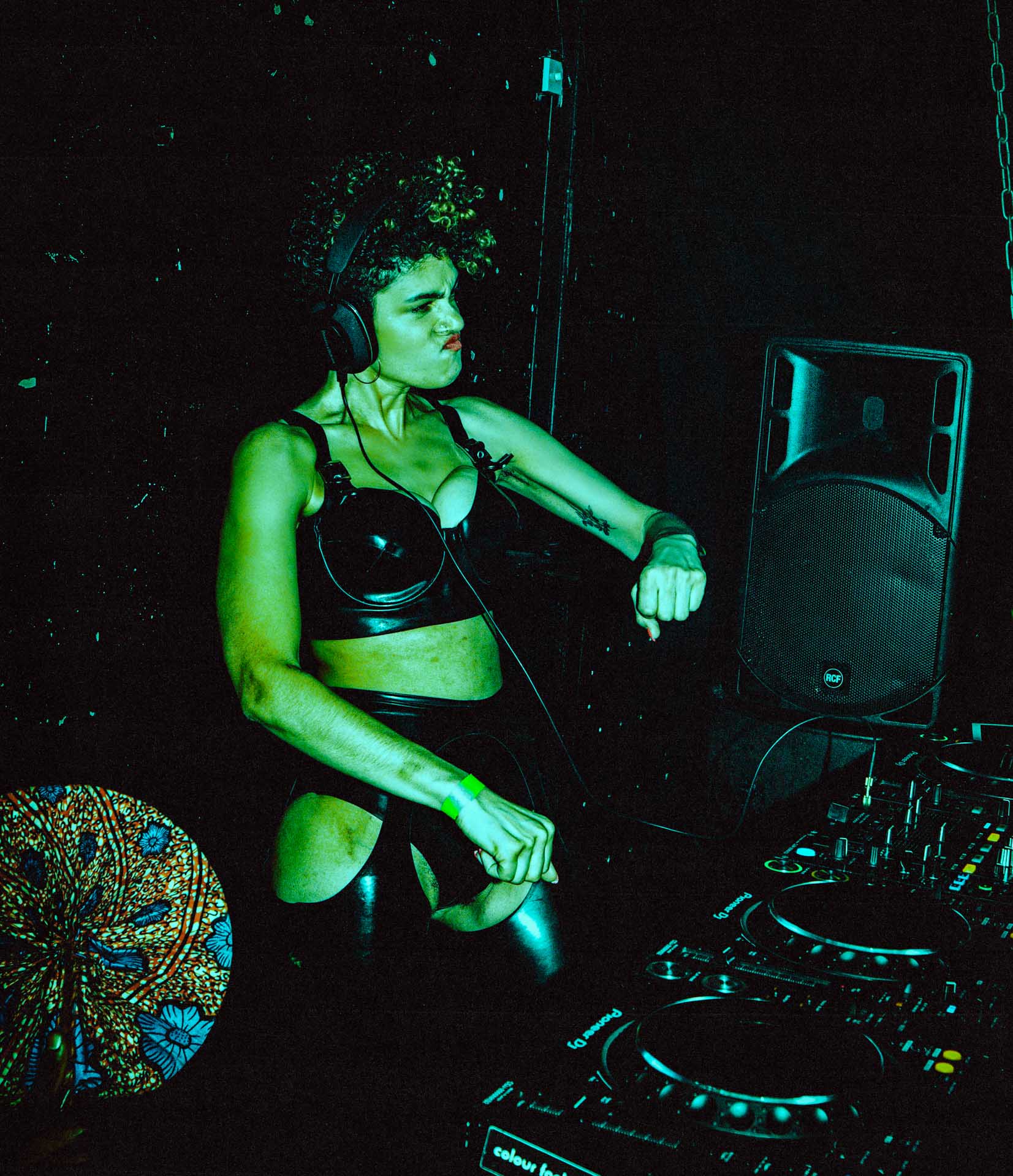 Howl_Rave_15_006_bv0tru