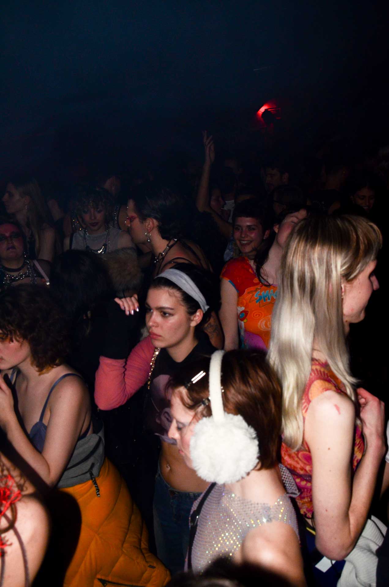 Howl_Rave_15_003_sqs2rf