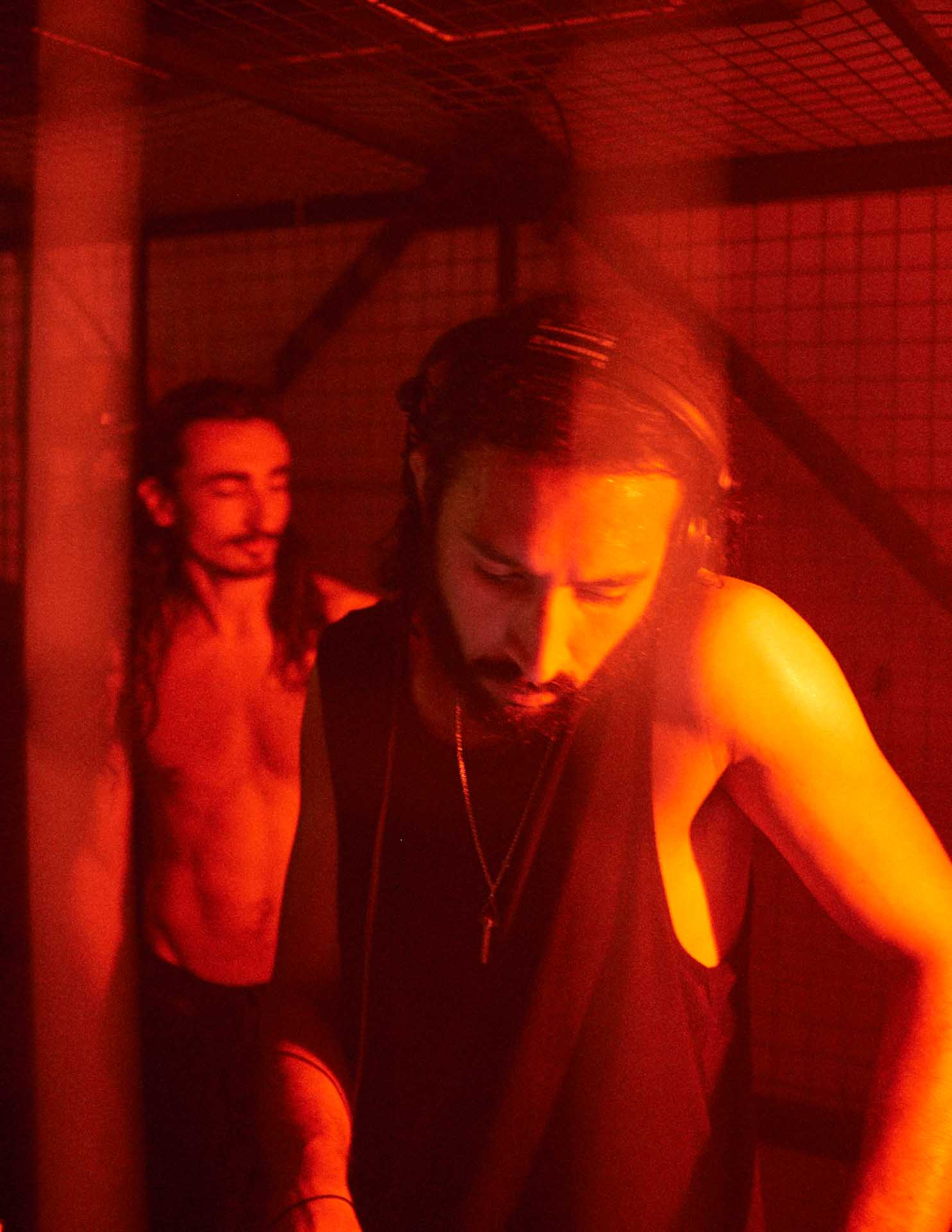 Howl_Rave_01_297_iqddrt