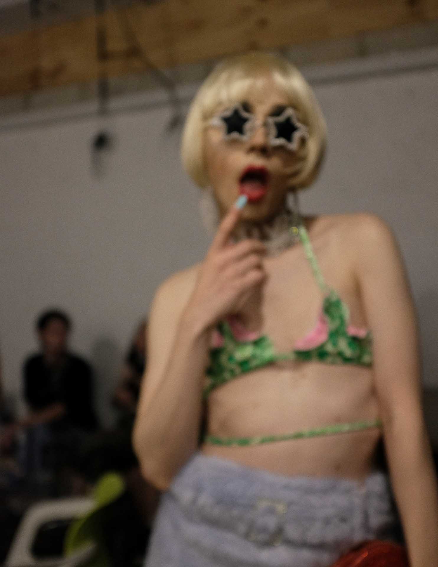 Howl_Rave_01_289_r5m5t4