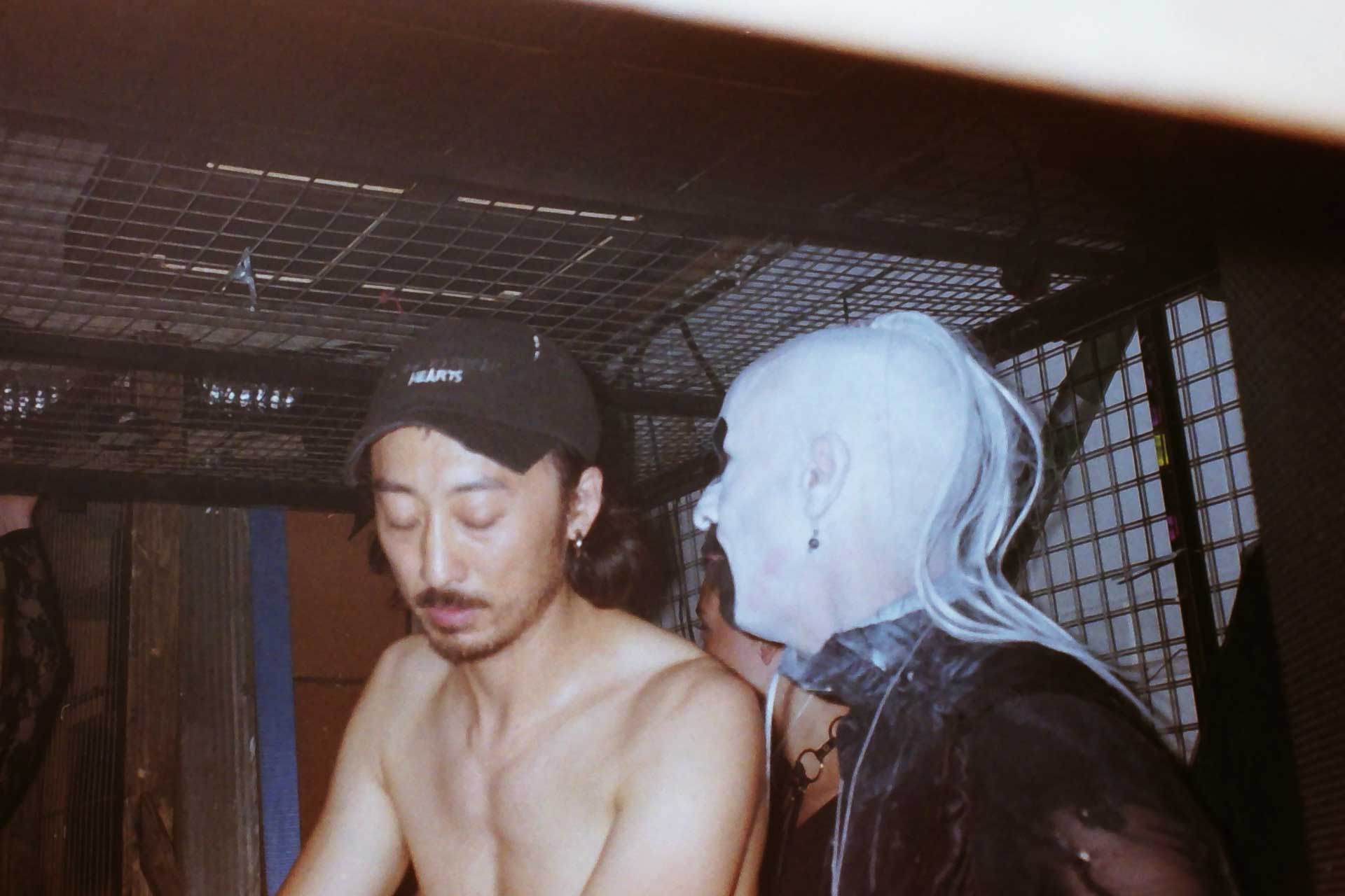 Howl_Rave_01_196_n3gd5s