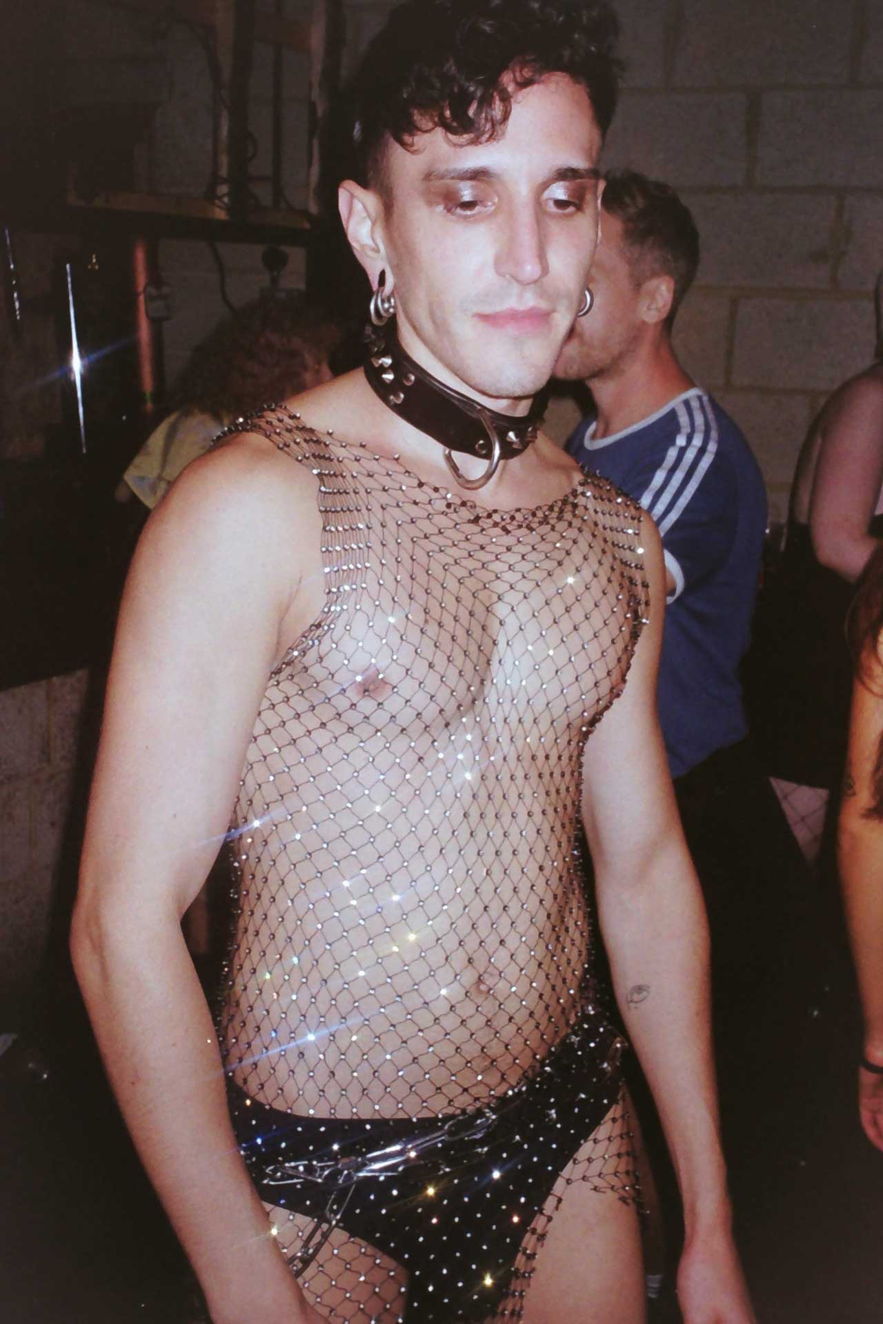 Howl_Rave_01_148_ow7jy9