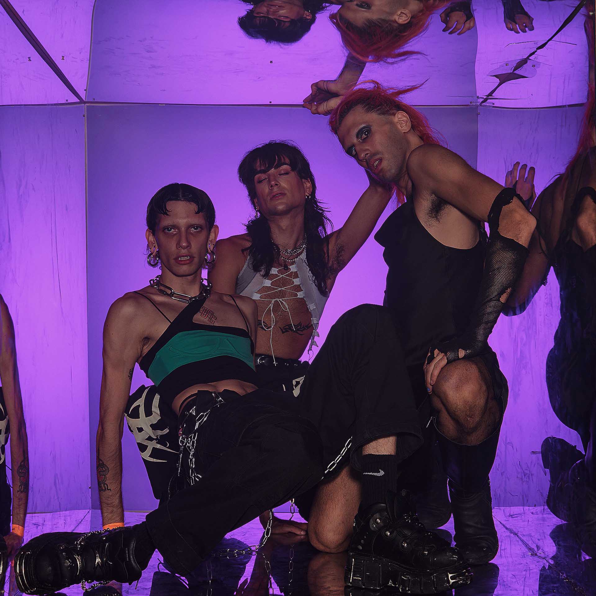 Howl_Rave_02_114_kyb8xi