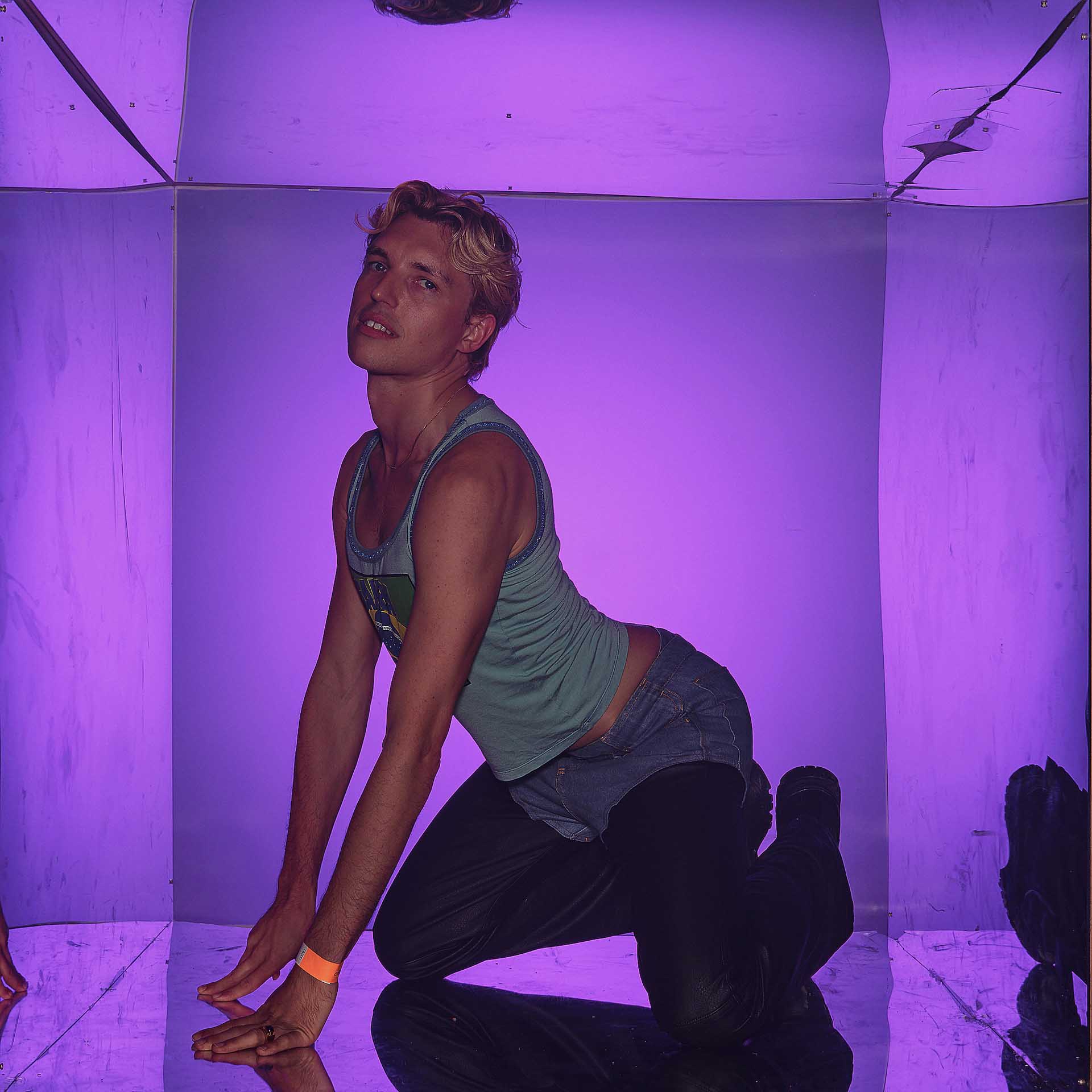 Howl_Rave_02_066_dimmkb