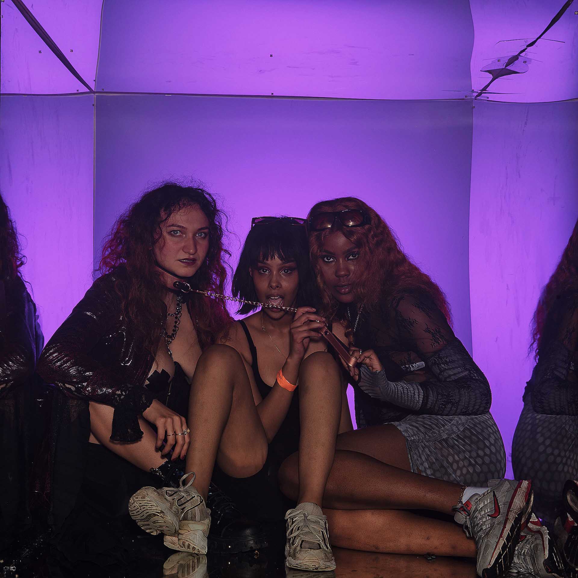 Howl_Rave_02_048_k6g5lf