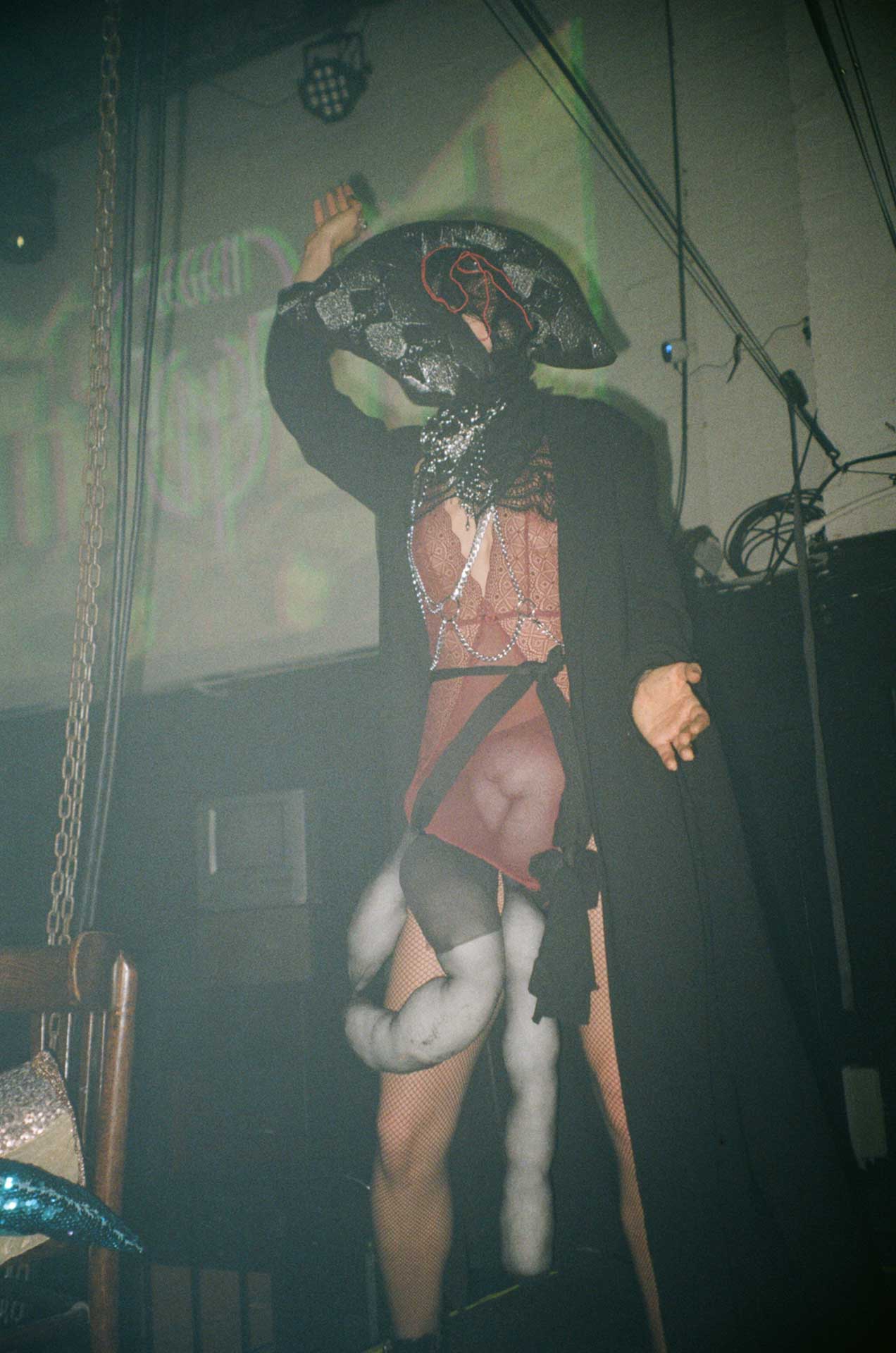 Howl_Rave_03_012_qne7ru