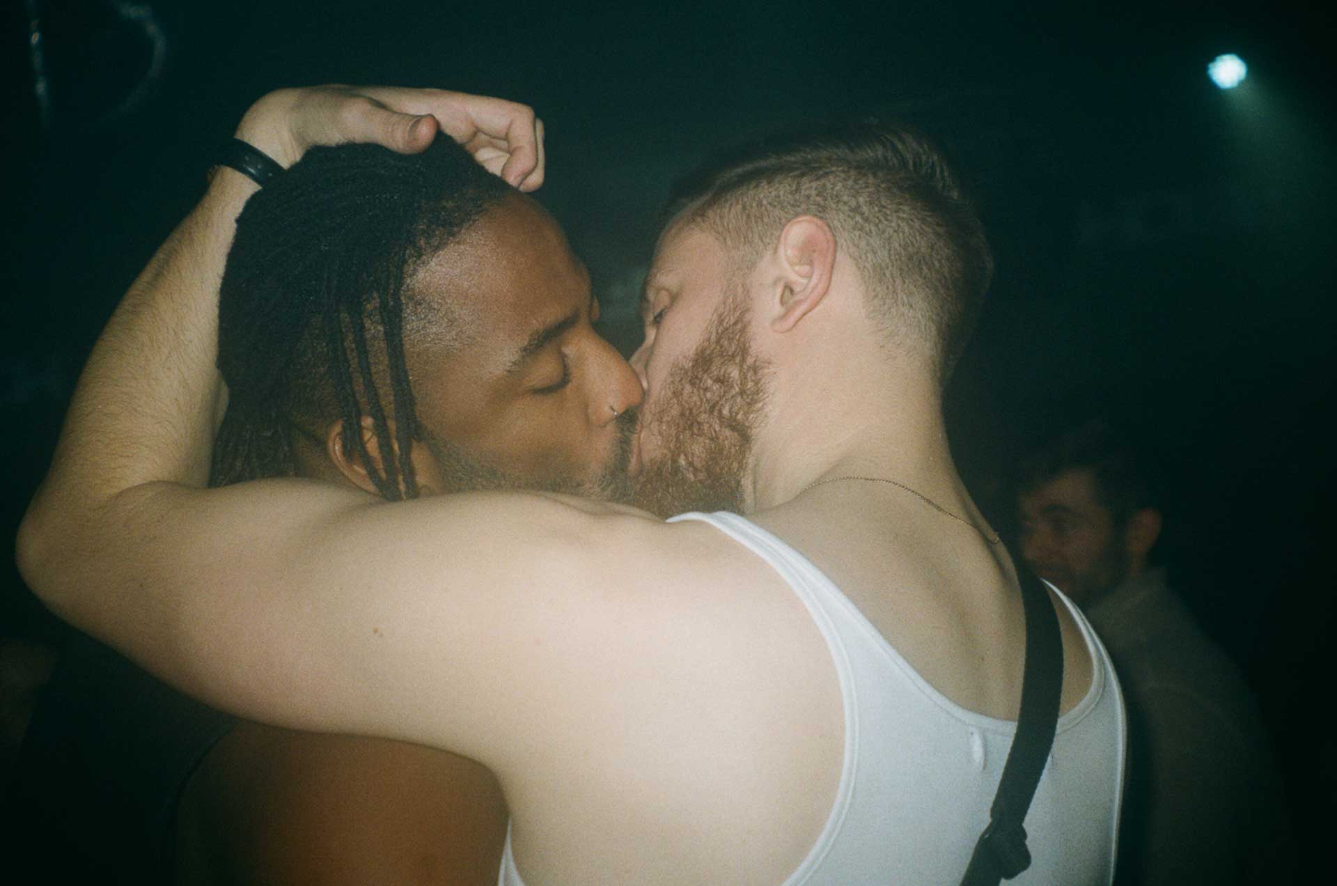 Howl_Rave_03_123_rsafcx