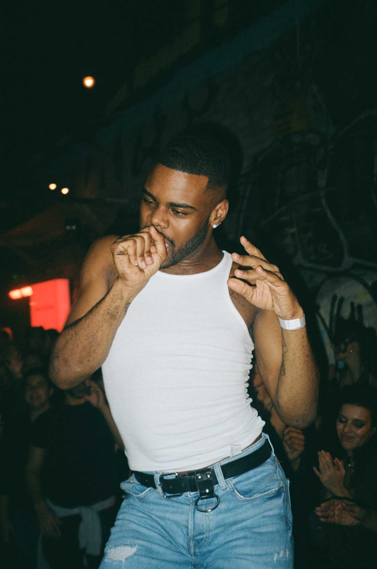 Howl_Rave_03_029_s6bbdx