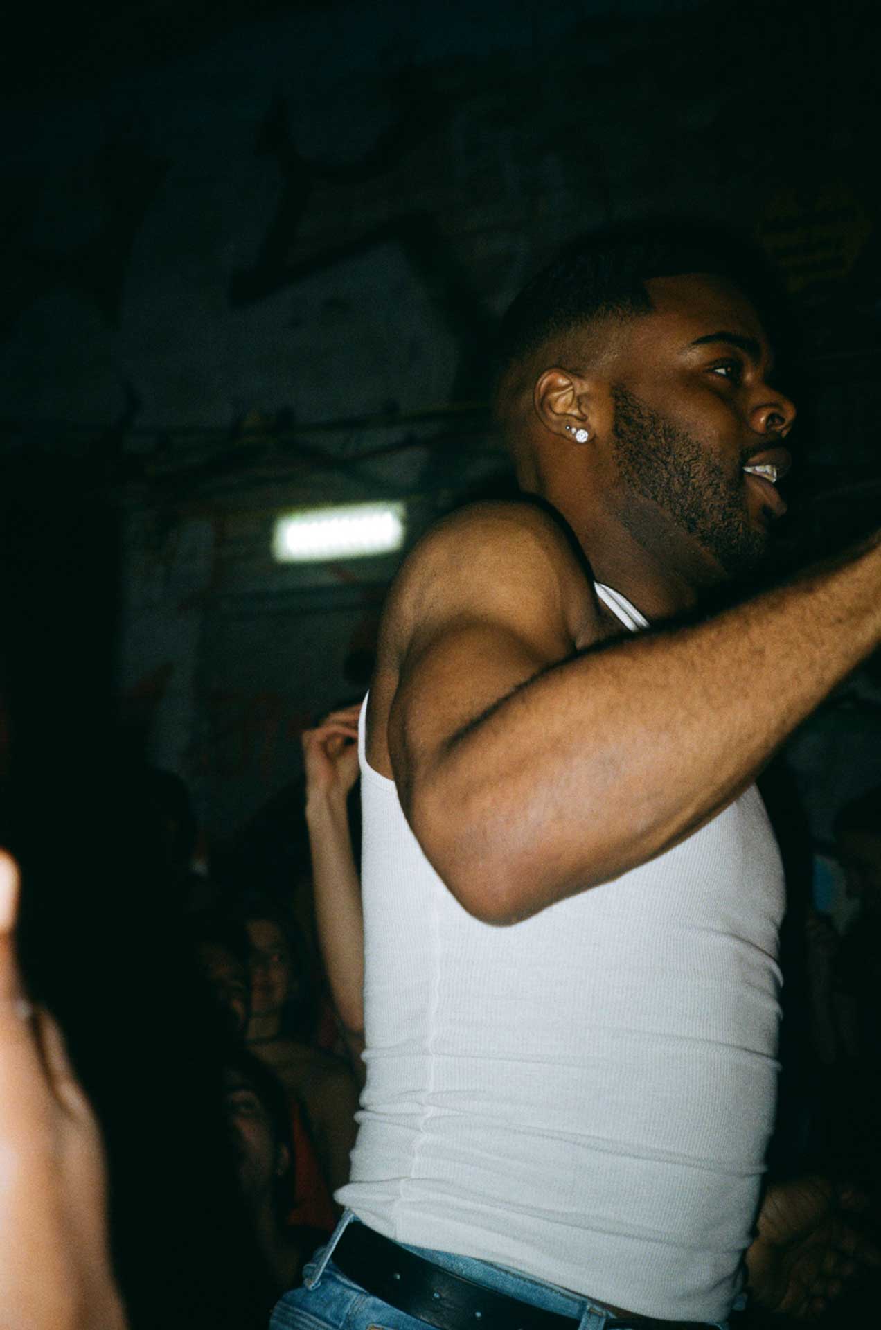 Howl_Rave_03_013_zixhvi