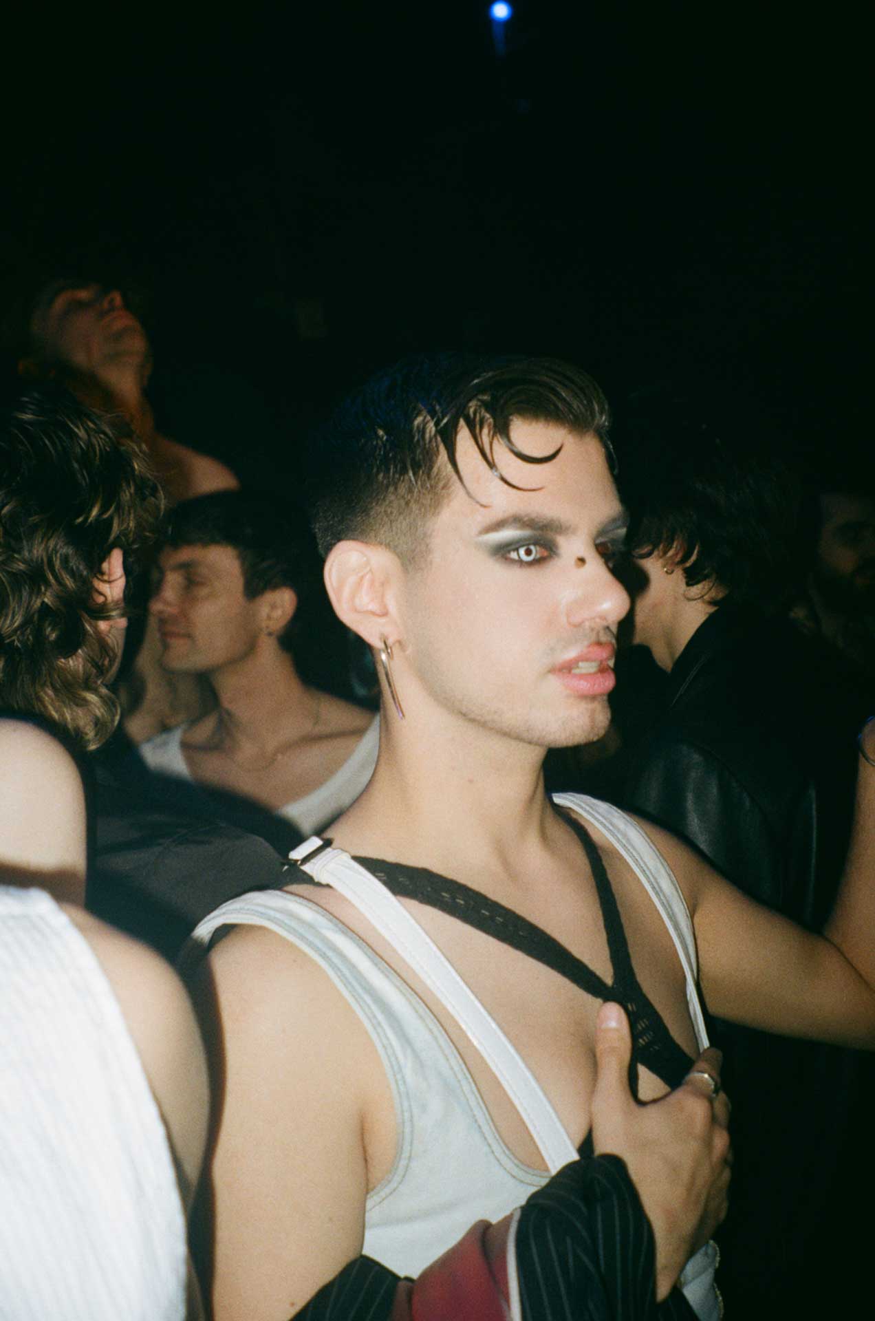 Howl_Rave_04_057_tee6nf