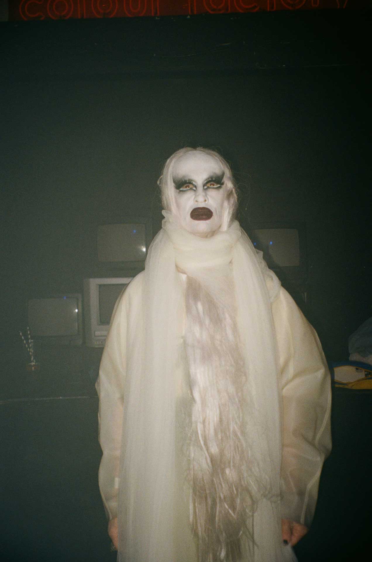 Howl_Rave_04_036_lycgln