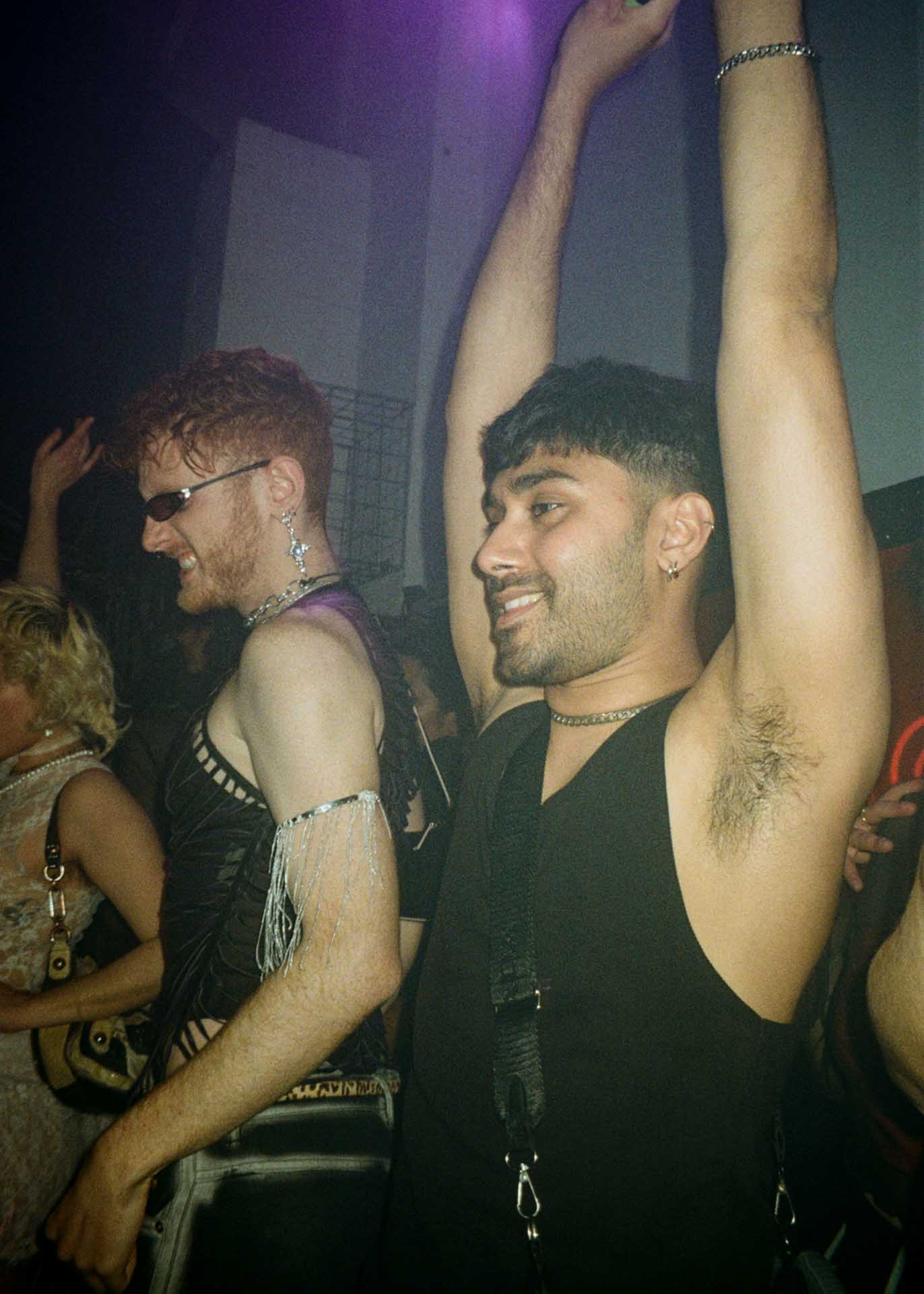 Howl_Rave_10_010_r376nd