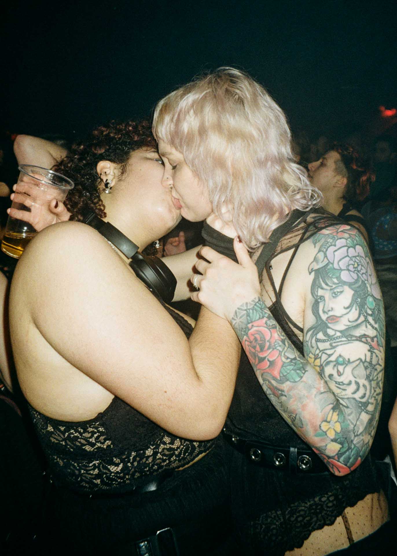 Howl_Rave_10_067_ge9kvg