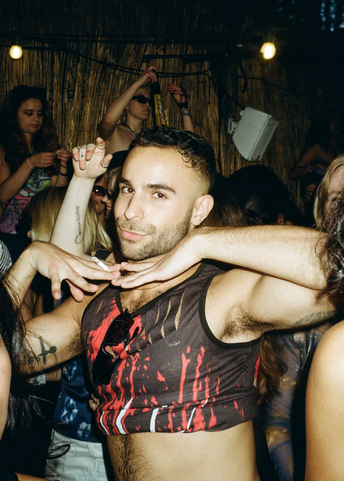 Howl_Rave_12_090_agnk0k