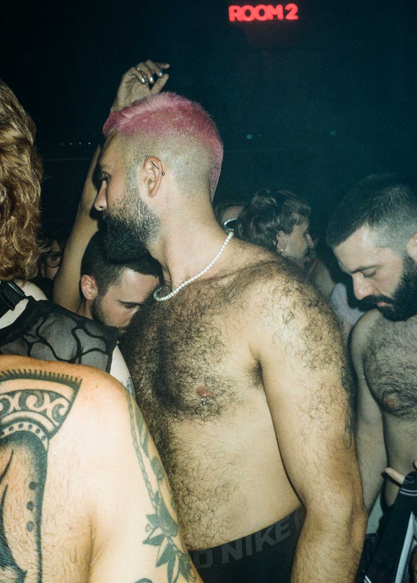 Howl_Rave_12_084_qu5n8j