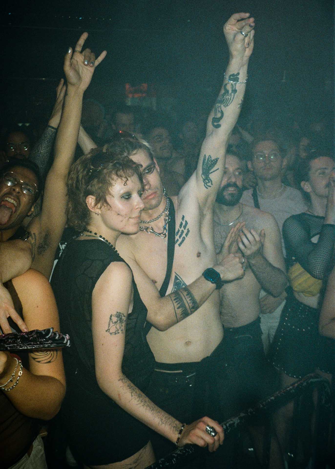 Howl_Rave_12_082_buxysi