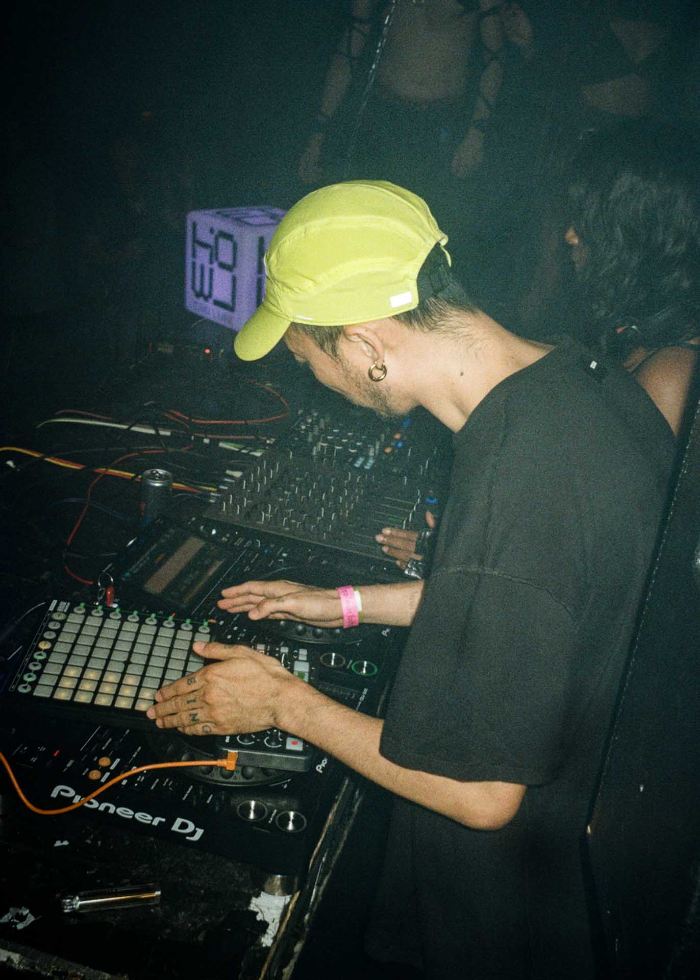 Howl_Rave_12_080_kqp6c8
