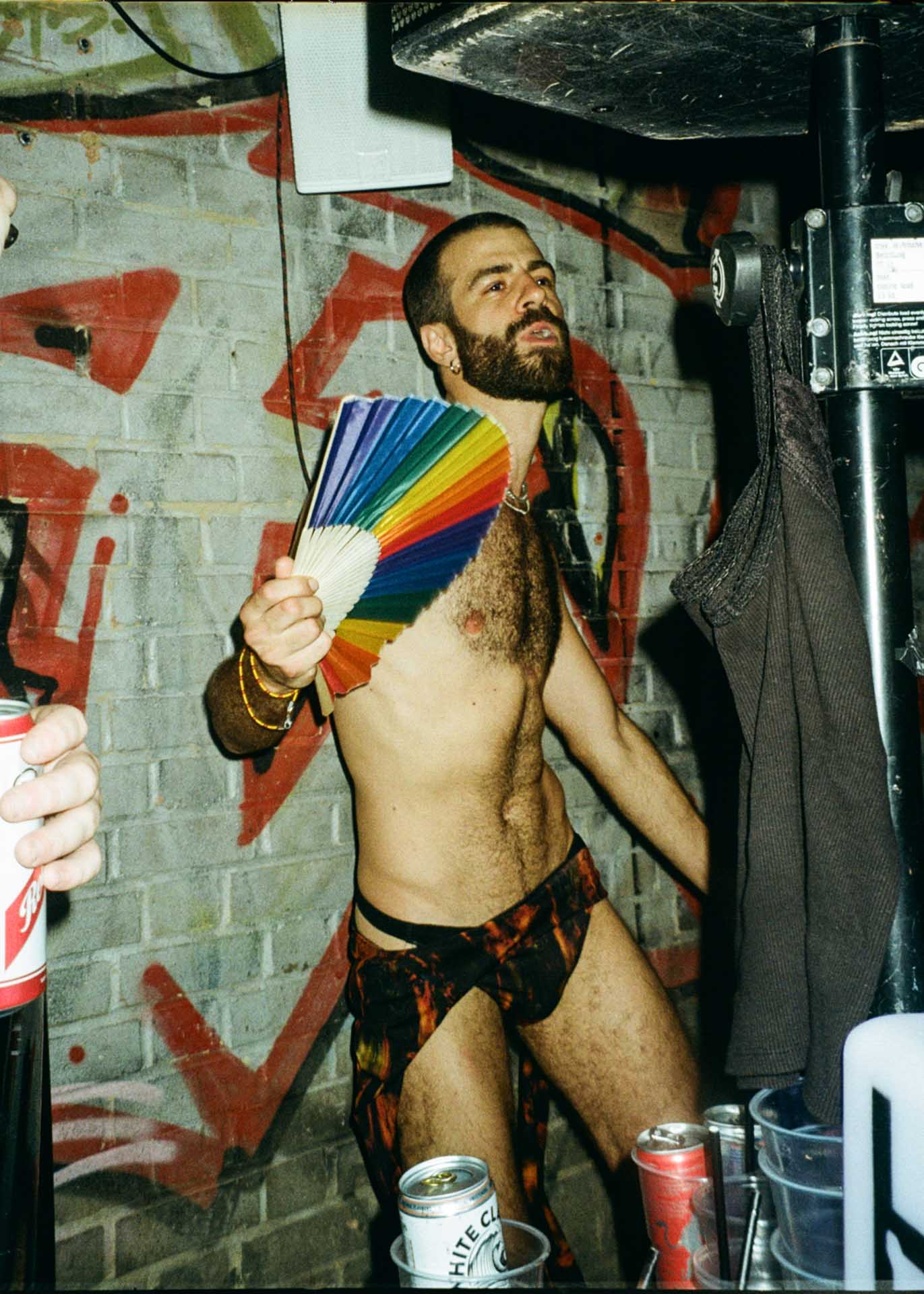 Howl_Rave_12_053_t85d0z