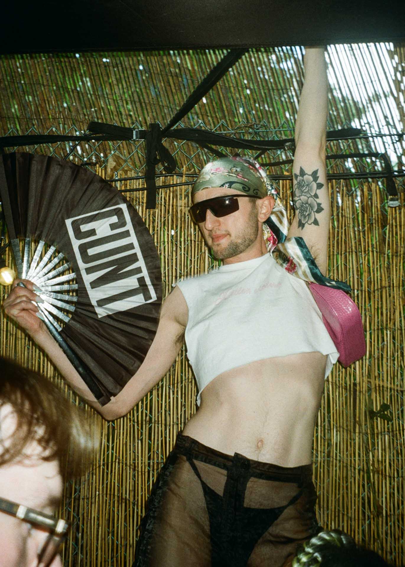 Howl_Rave_12_009_dpyyxk
