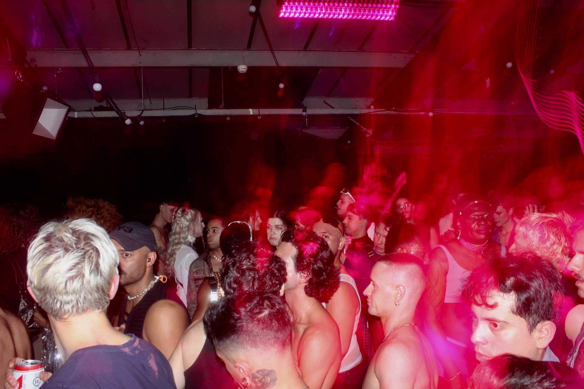 Howl_Rave_14_100_hrbx8s