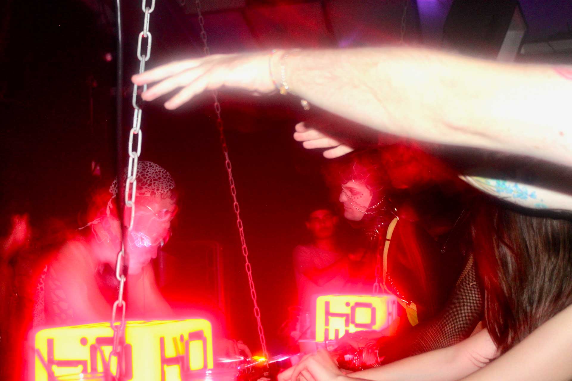 Howl_Rave_14_001_smvqiv
