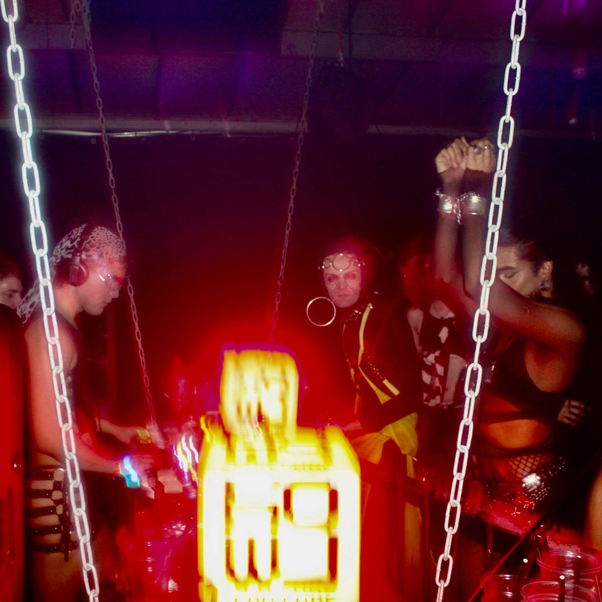 Howl_Rave_14_079_exjmrr