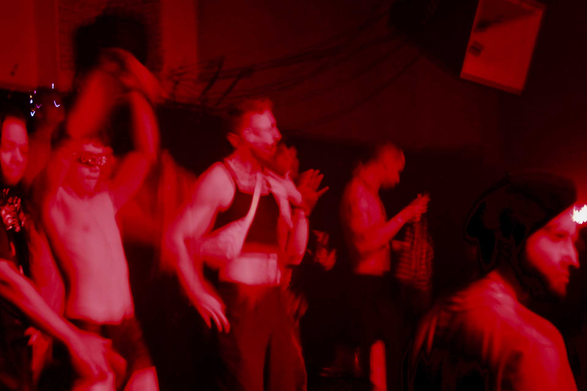 Howl_Rave_14_007_s55qnh