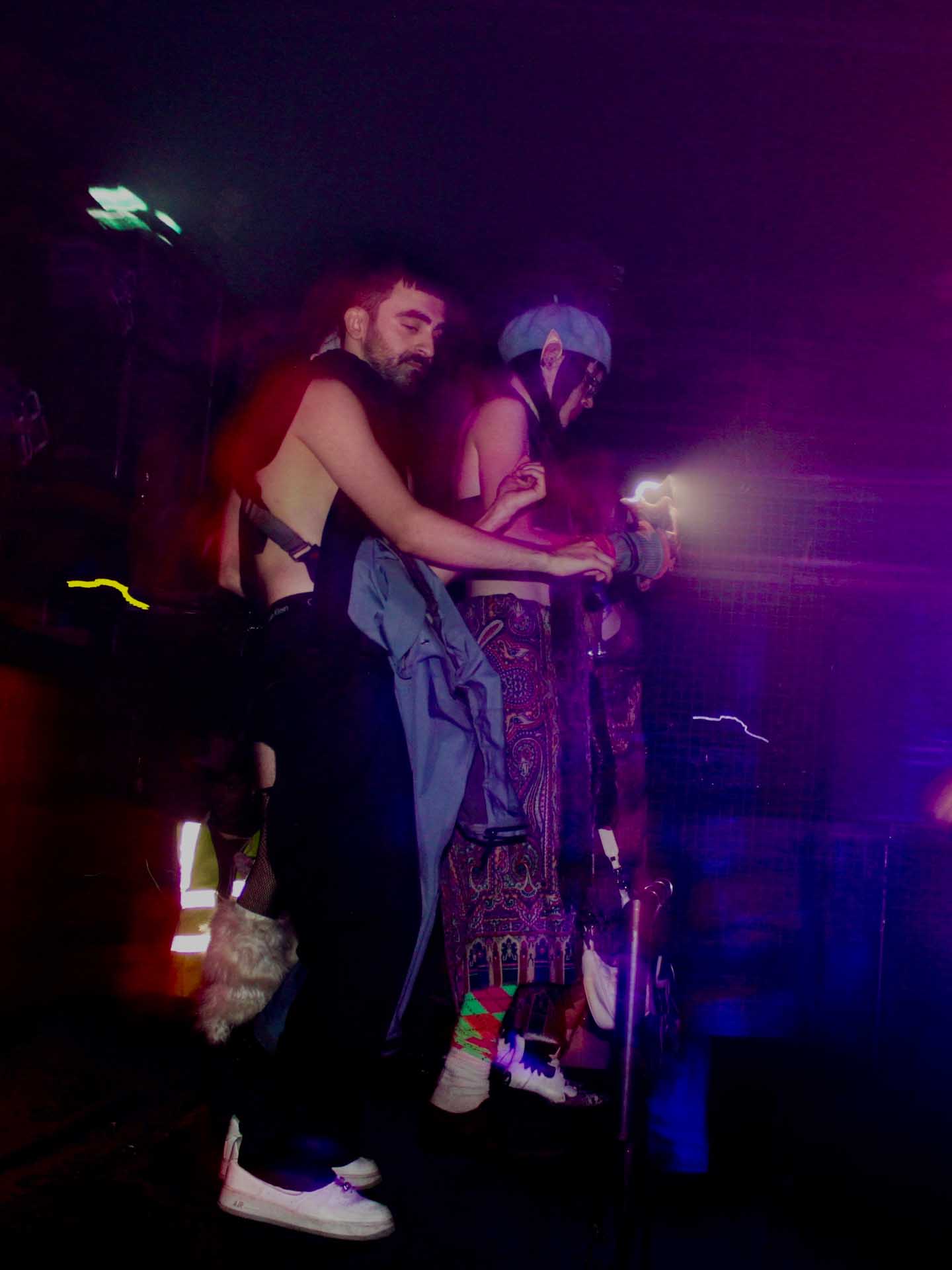 Howl_Rave_14_118_am5fws