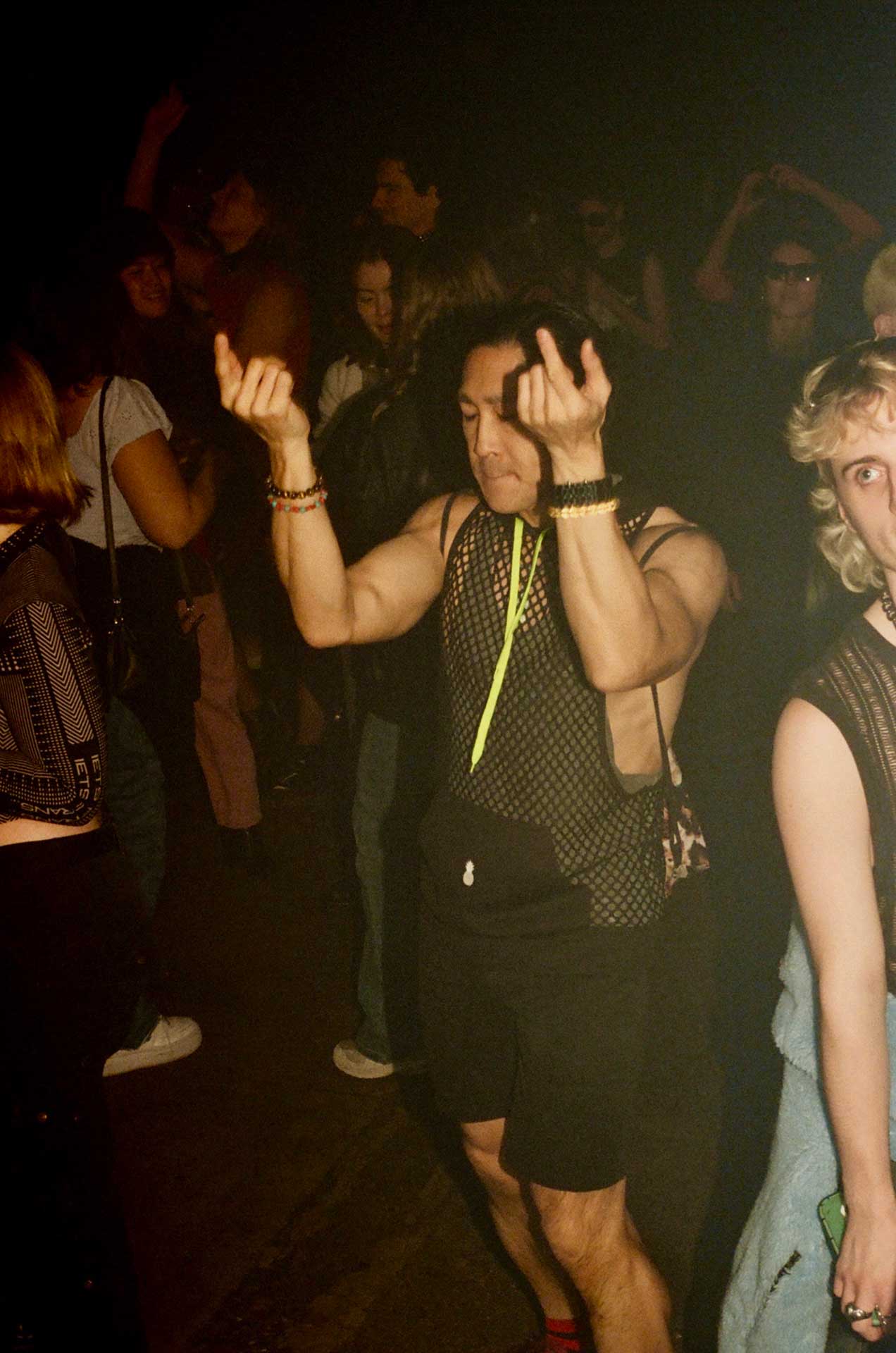 Howl_Rave_14_031_km0znv