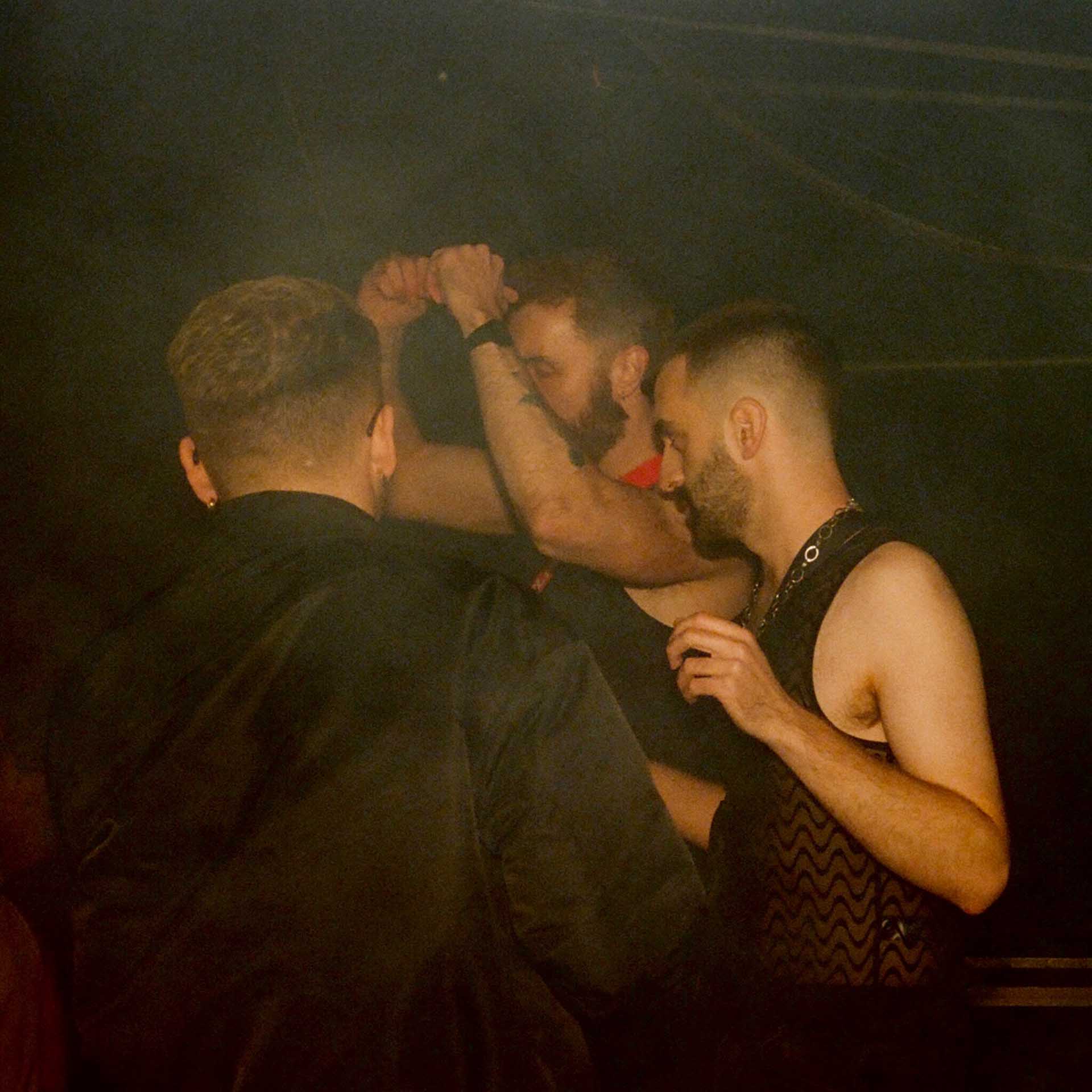 Howl_Rave_14_093_pcau7d