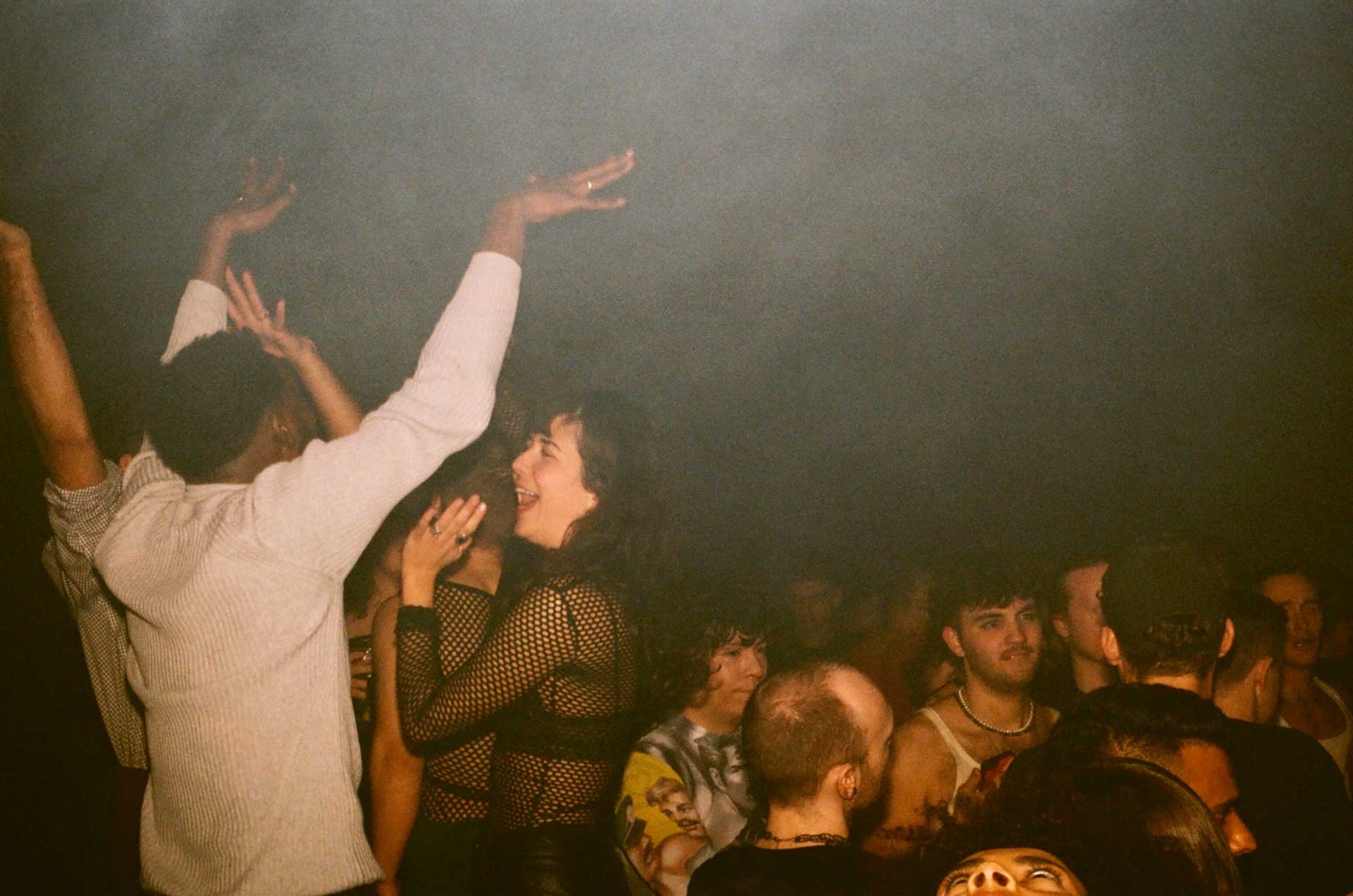 Howl_Rave_14_077_hv7inv