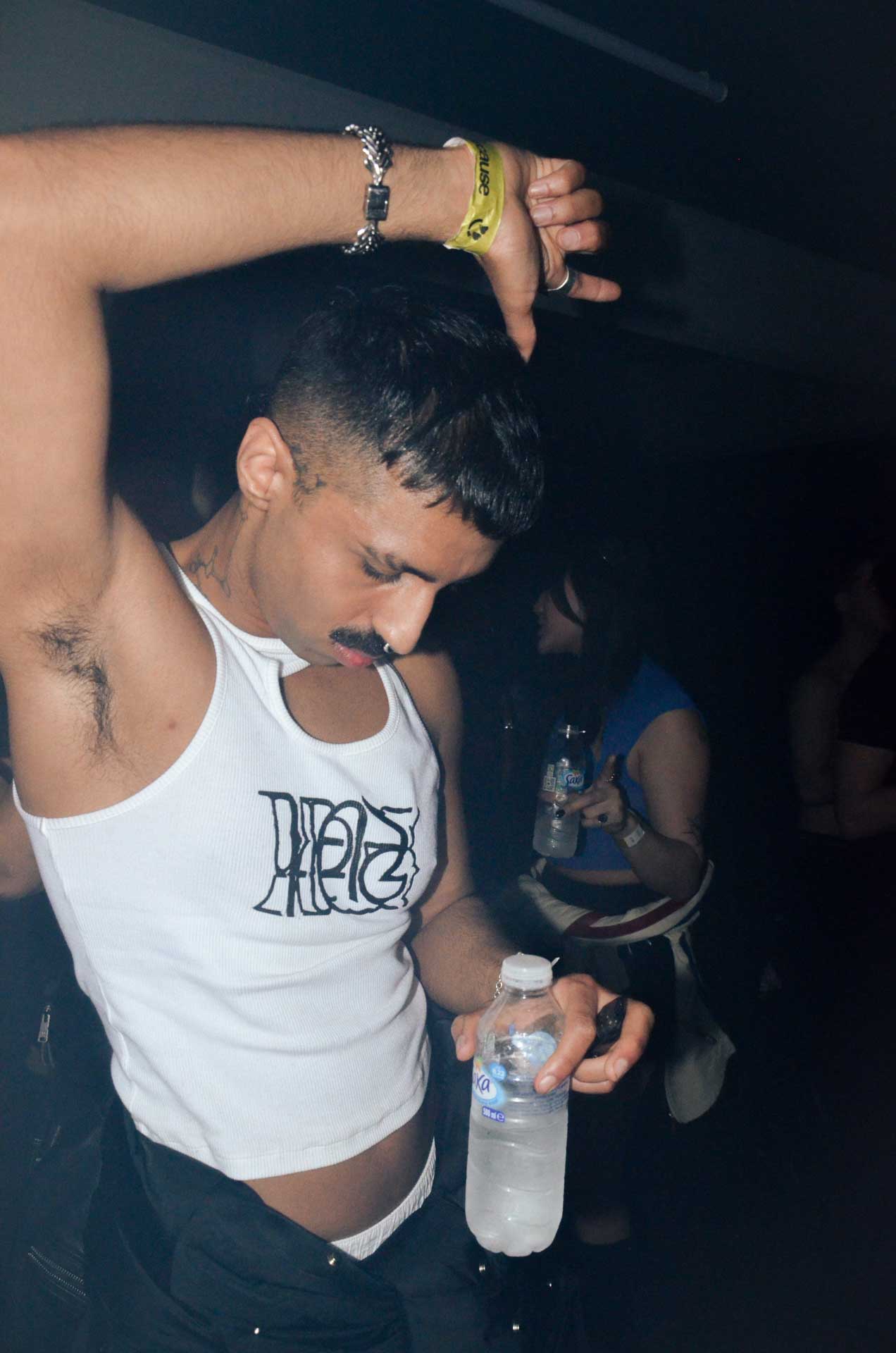 Howl_Rave_16_059_ih8ehv