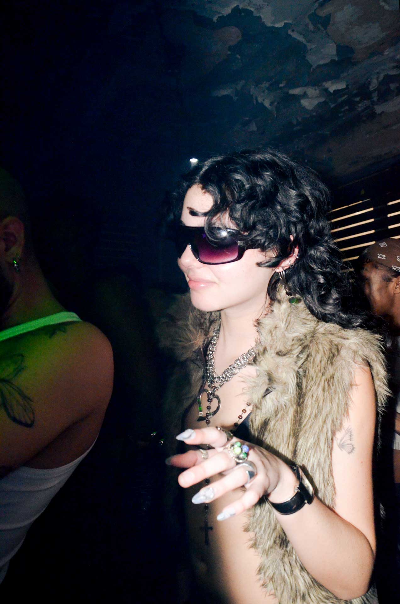 Howl_Rave_16_031_b2rknb