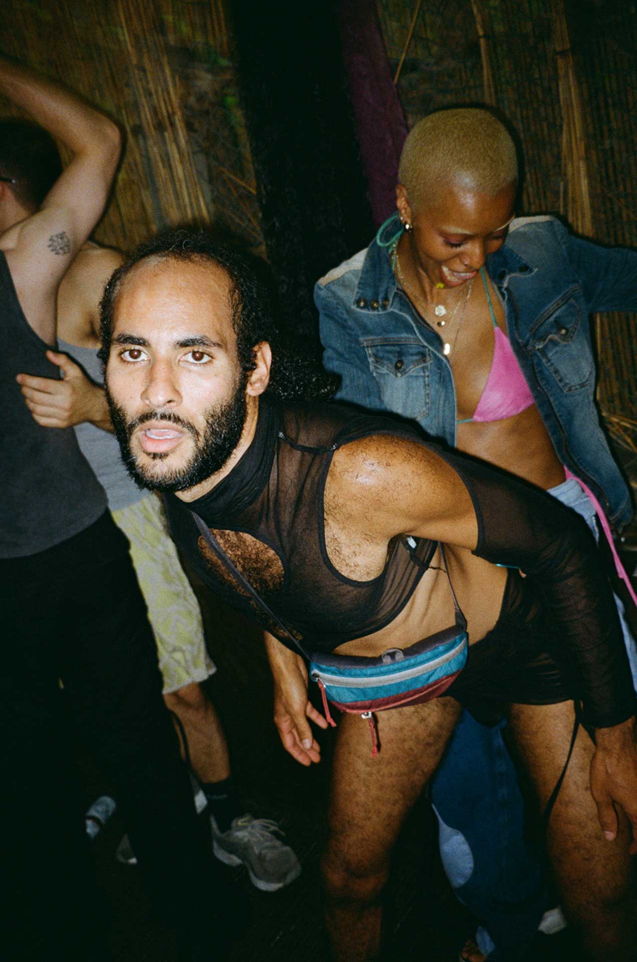 Howl_Rave_17_061_xdznpv