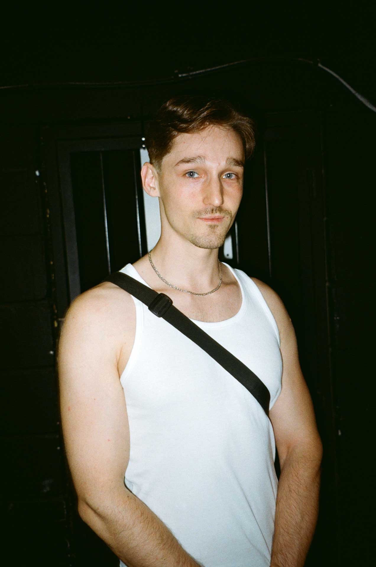 Howl_Rave_17_011_rki0bp