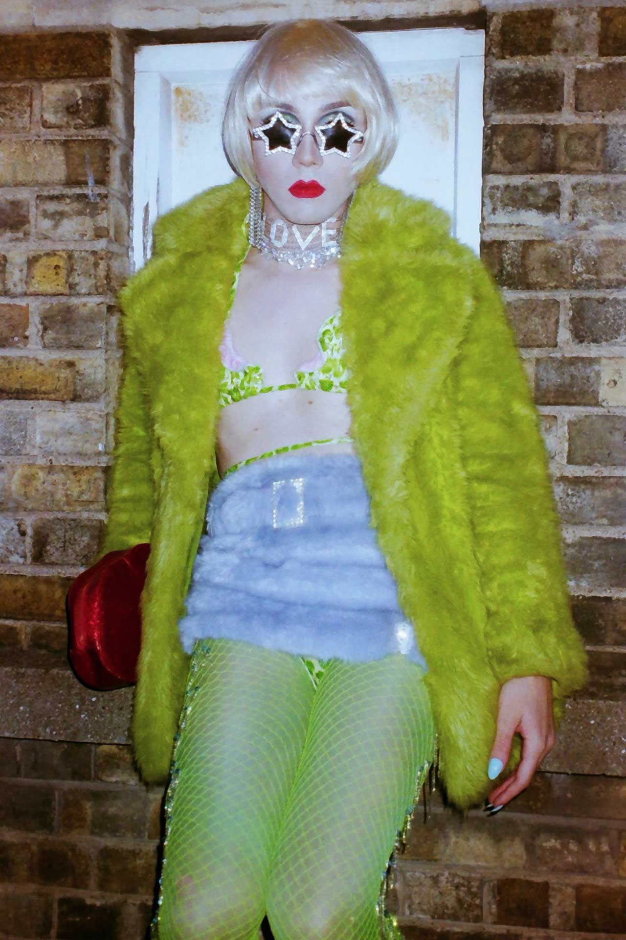 Howl_Rave_01_131_wptyiz